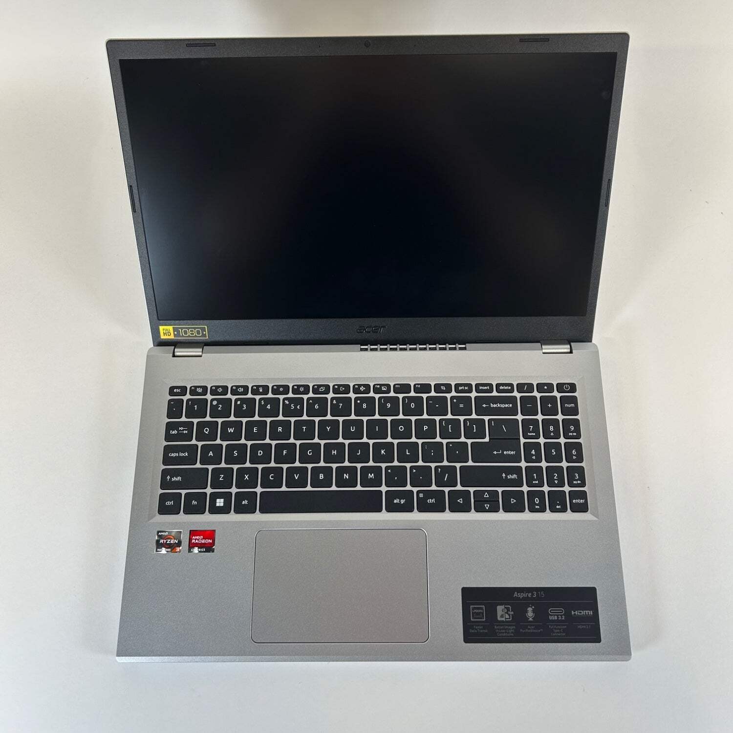 Acer Aspire 3 A315-24P-R7VH 15.6″ Ryzen 3 7320U 2.4GHz 8GB RAM 128GB SSD