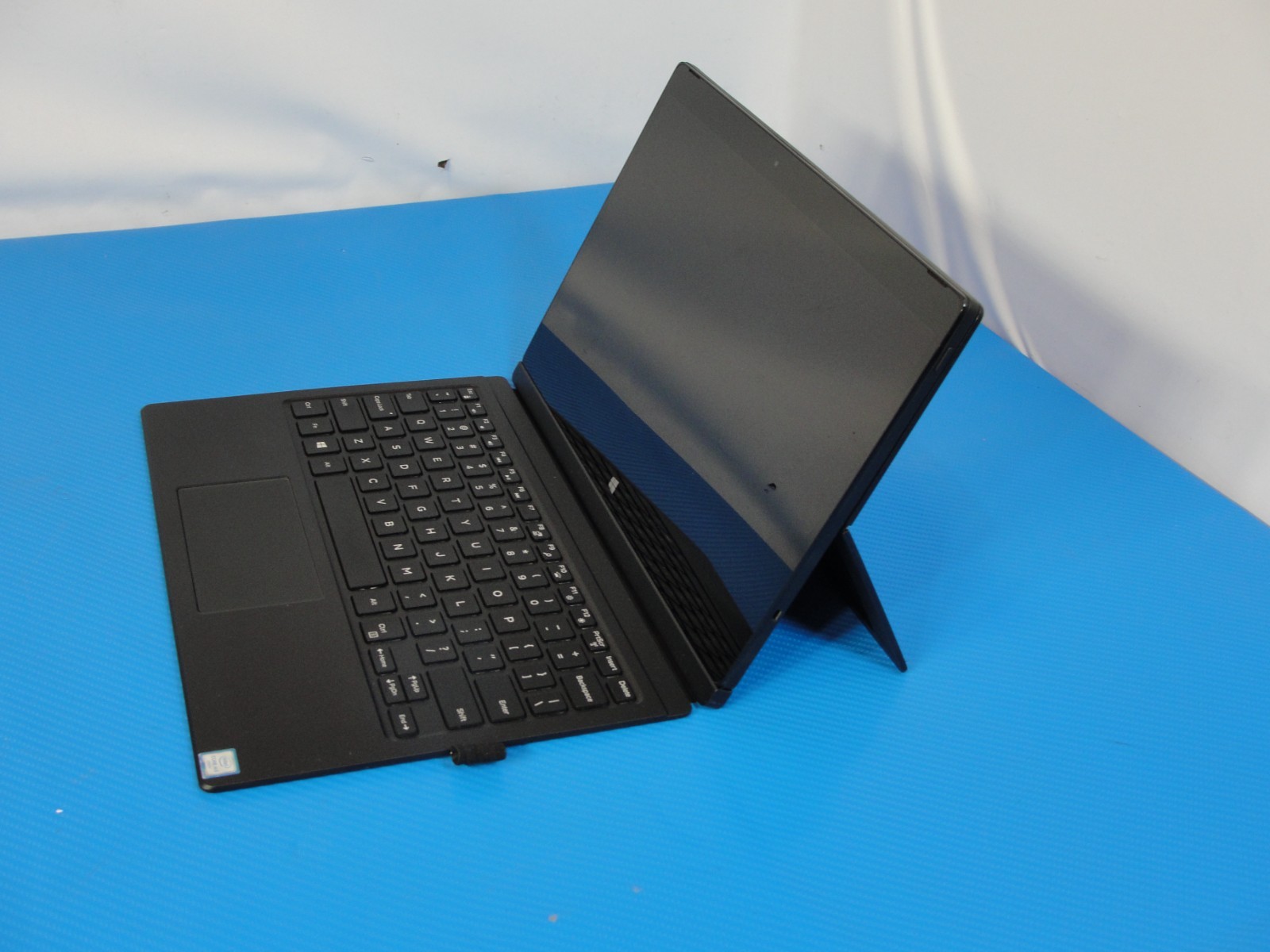 Dell Latitude 7275 12.5″ Tablet, Intel m5-6Y57 1.10GHz, 8GB 128GB SSD /READ