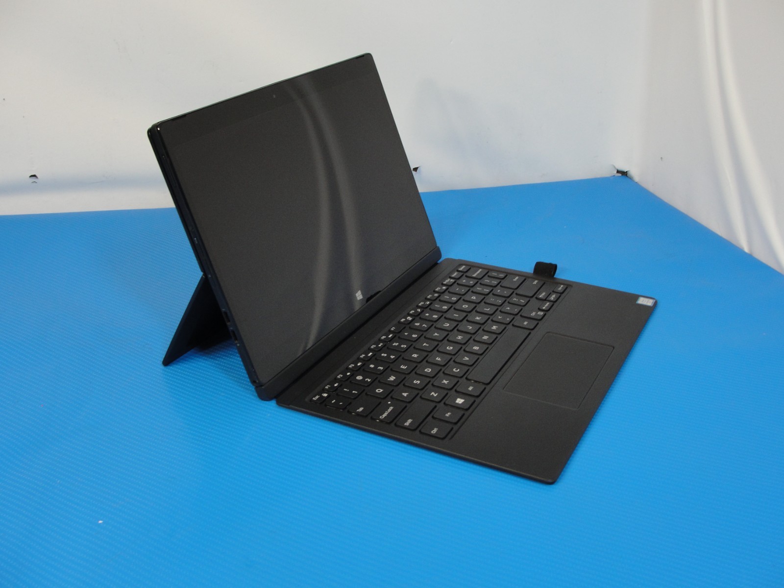 Dell Latitude 7275 12.5″ Tablet, Intel m5-6Y57 1.10GHz, 8GB 128GB SSD /READ