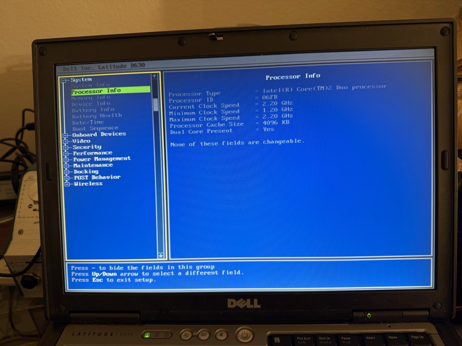 Dell Latitude Laptop – D630 – Windows XP Nvidia NVS135M 4 GB DDR2 80 GB HDD