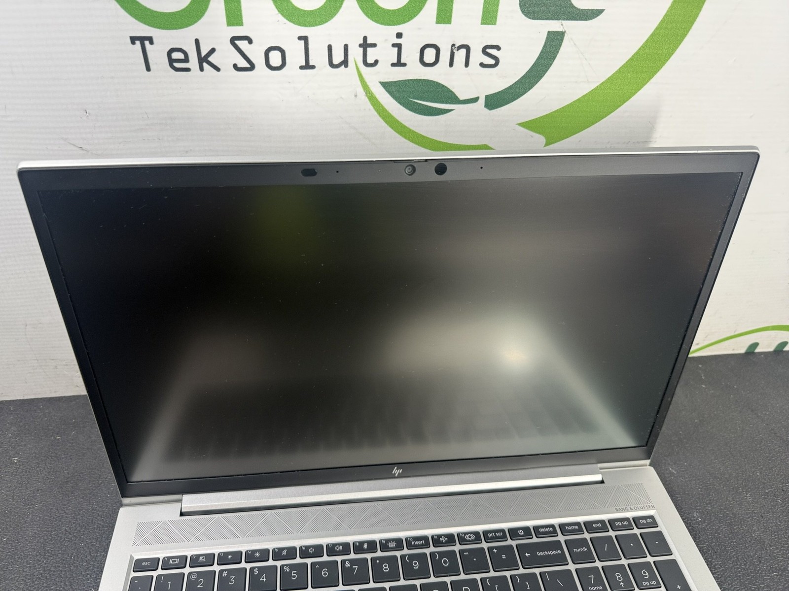 HP EliteBook 850 G7 15.6″ i7-10510U 1.8GHz 16GB DDR4 256GB SSD w/ AC Adapter