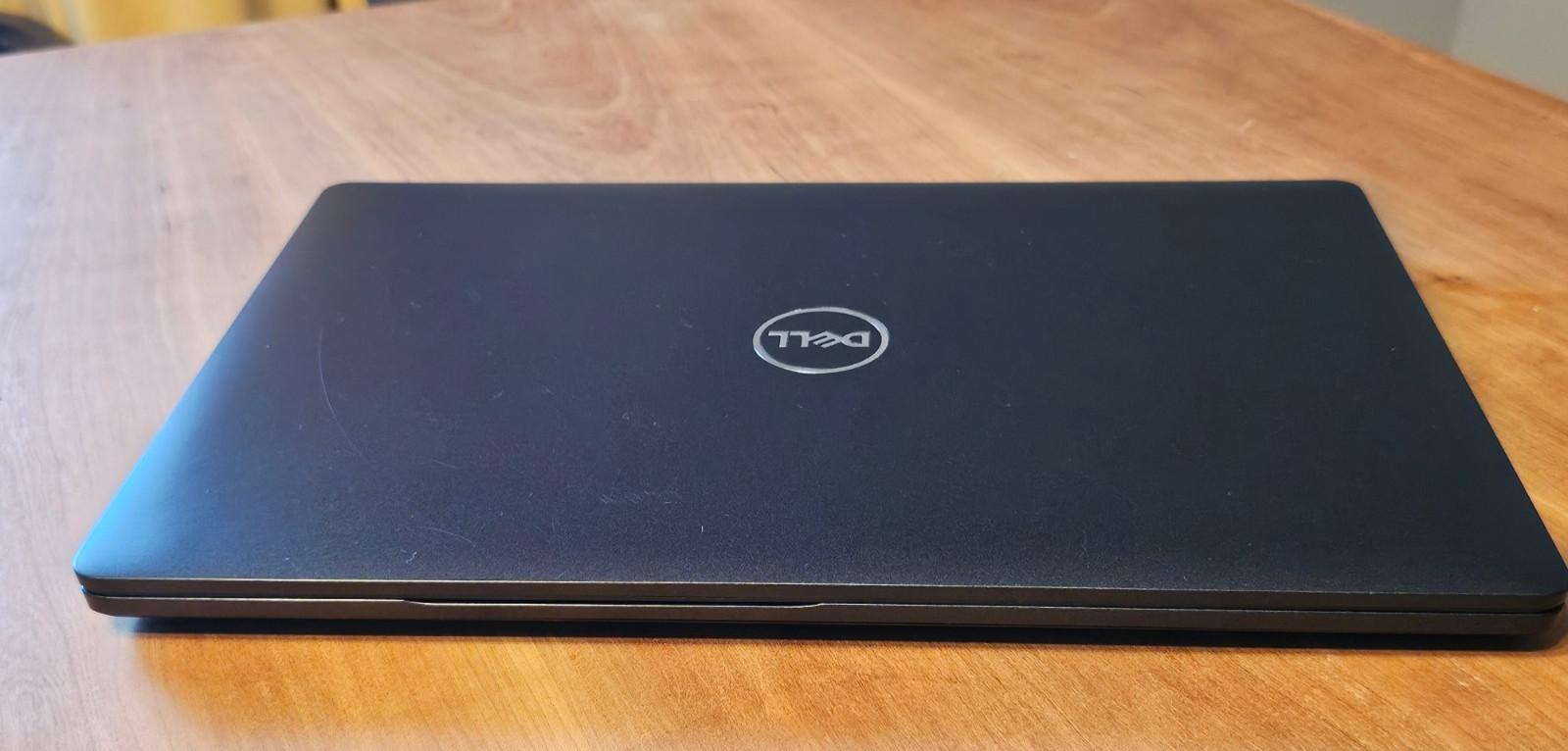 Good Dell Latitude 5500 i5-8265U 1.6GHz 8GB RAM 256GB NVMe Full HD AC & Battery