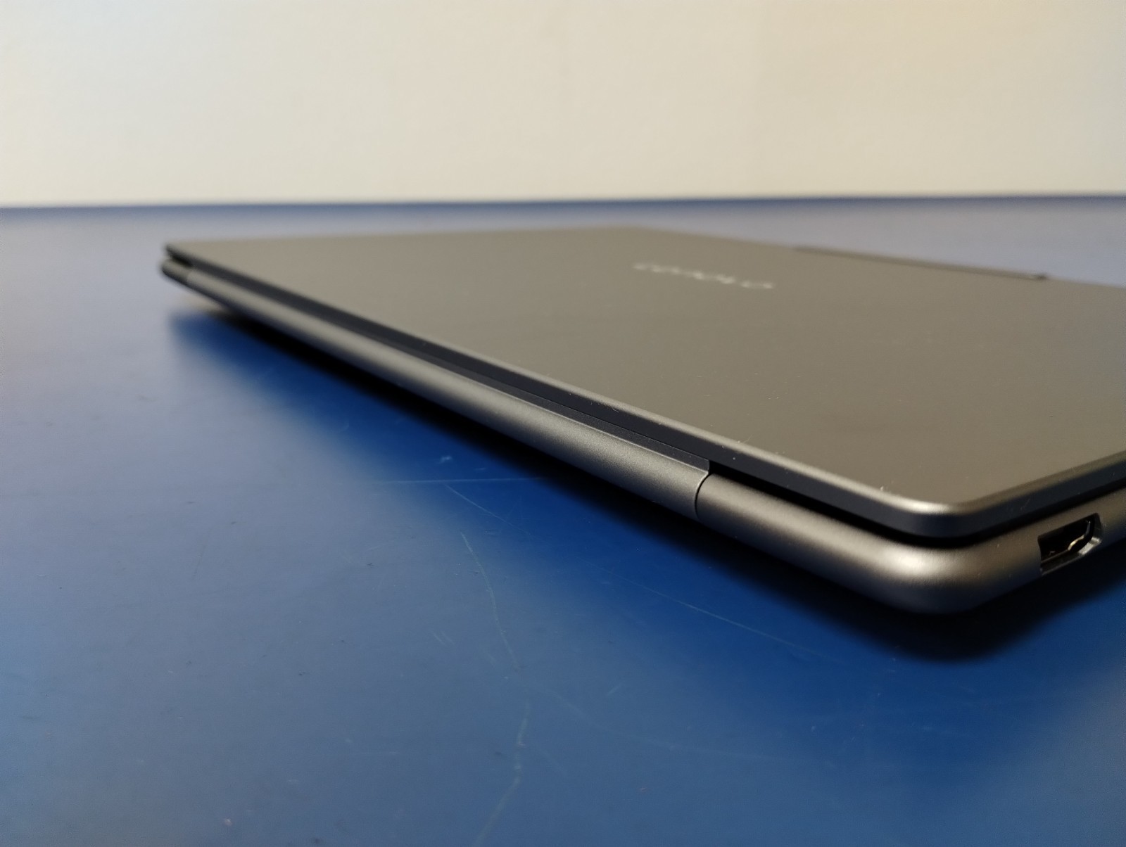 Lenovo Slim 7 14ILL10, Intel Core Ultra 7 258V, 2.20 GHz, 32 GB RAM, 1 TB NVMe