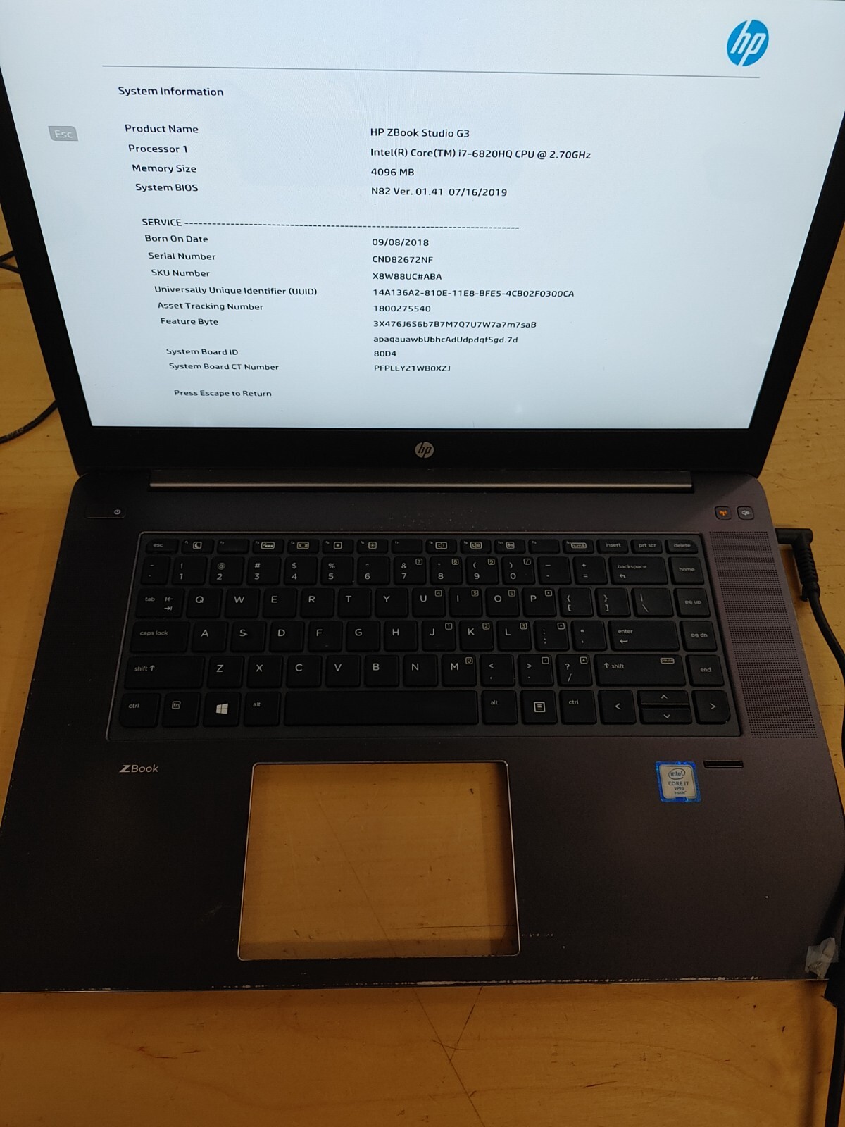 HP ZBook Studio G3 Core i7-6820HQ@ 2.70GHz, 4GB RAM,NO SSD FOR PARTS ONLY.