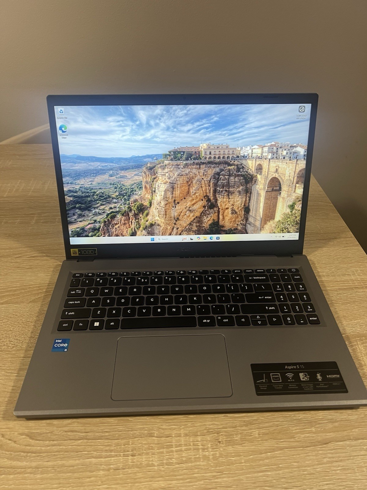 Acer Aspire 5 Touchscreen Laptop 15.6″ Full HD i5-13420H 8GB 512GB Win 11 Home