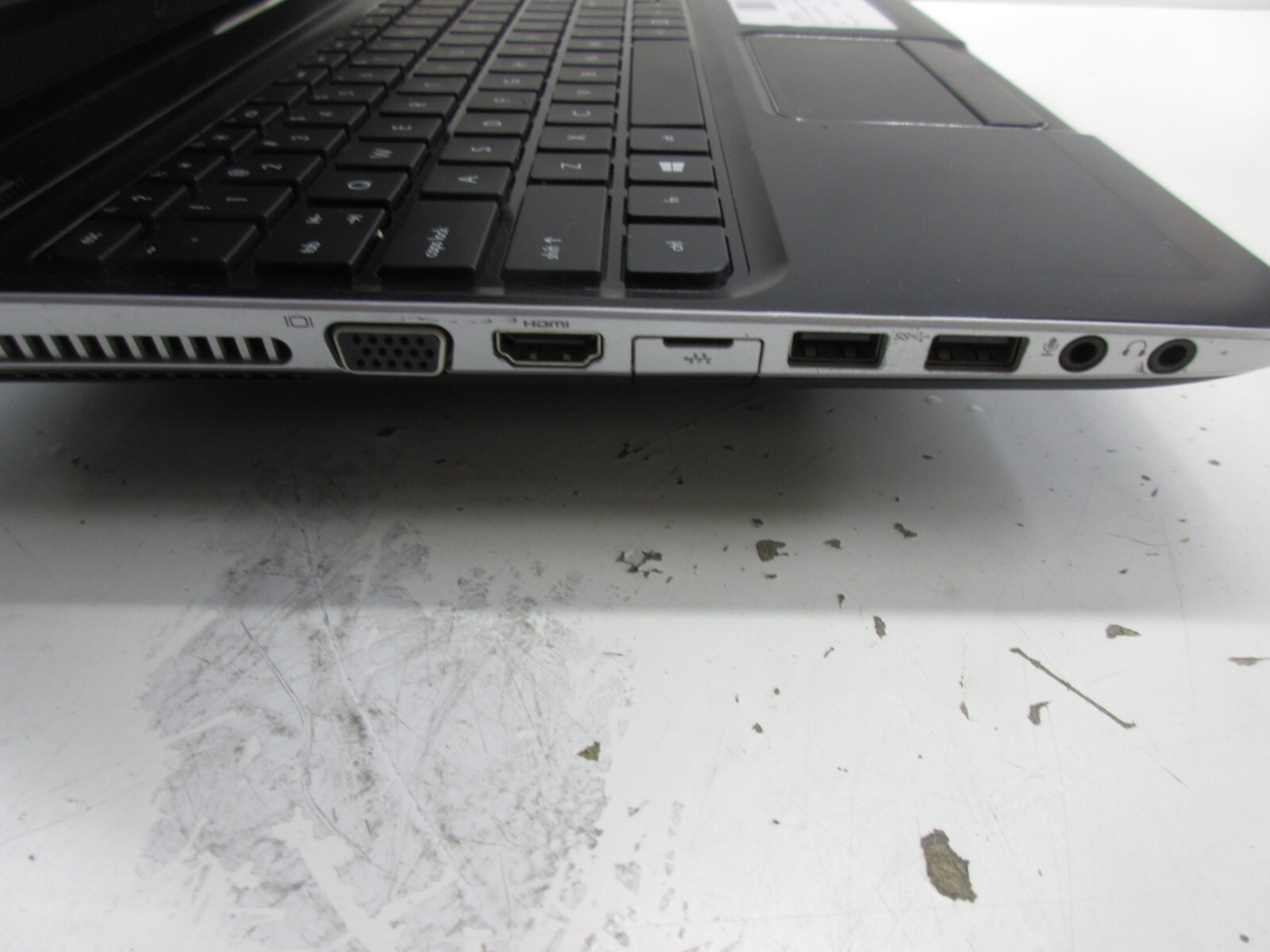 HP ENVY dv6 Notebook AMD A8-4500 1900MHz 6GB NO HDD No Batt