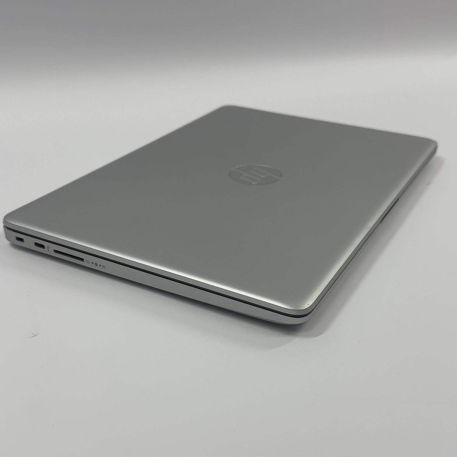 HP Laptop 14-DK1025WM 14″ Ryzen 3 3250U 2.6GHz 4GB RAM 1TB HDD