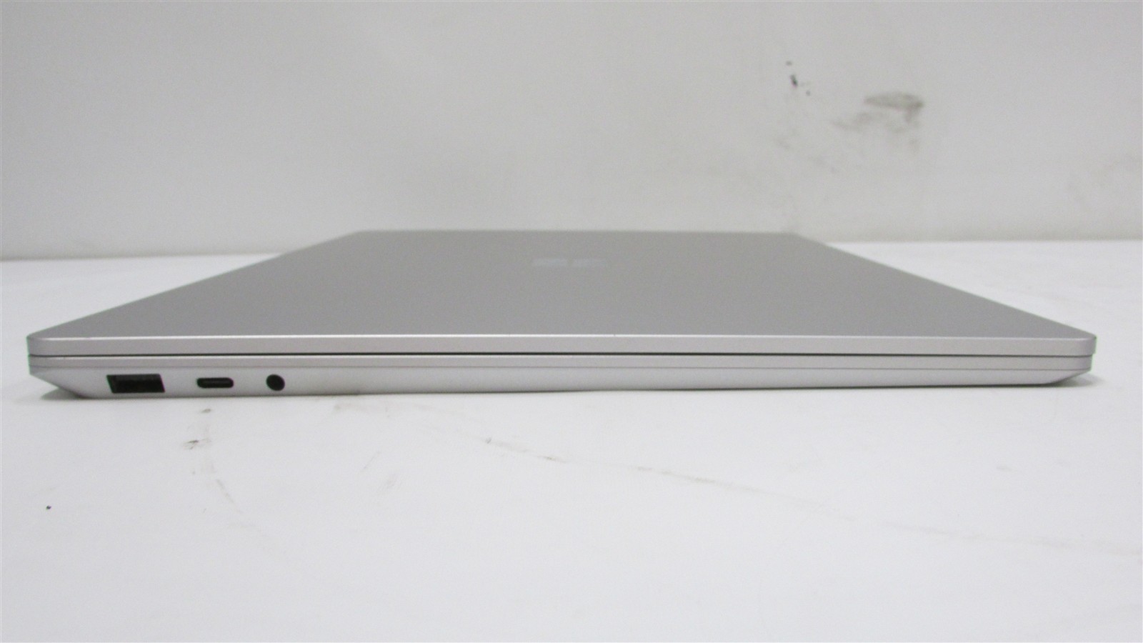 Microsoft Surface Laptop 4 1979 i7-1185G7 3.0GHz 16GB RAM 256GB 15″ Win 11 Pro