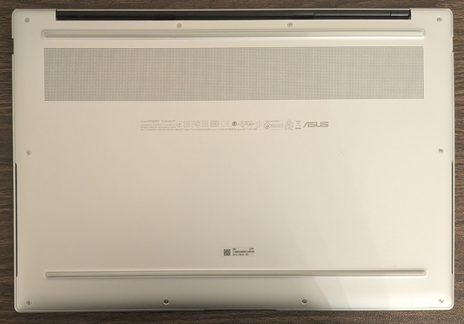 ASUS Zenbook S 16 3K 120Hz OLED Touch (Ryzen AI 9 365, 24GB RAM, 1TB SSD) White