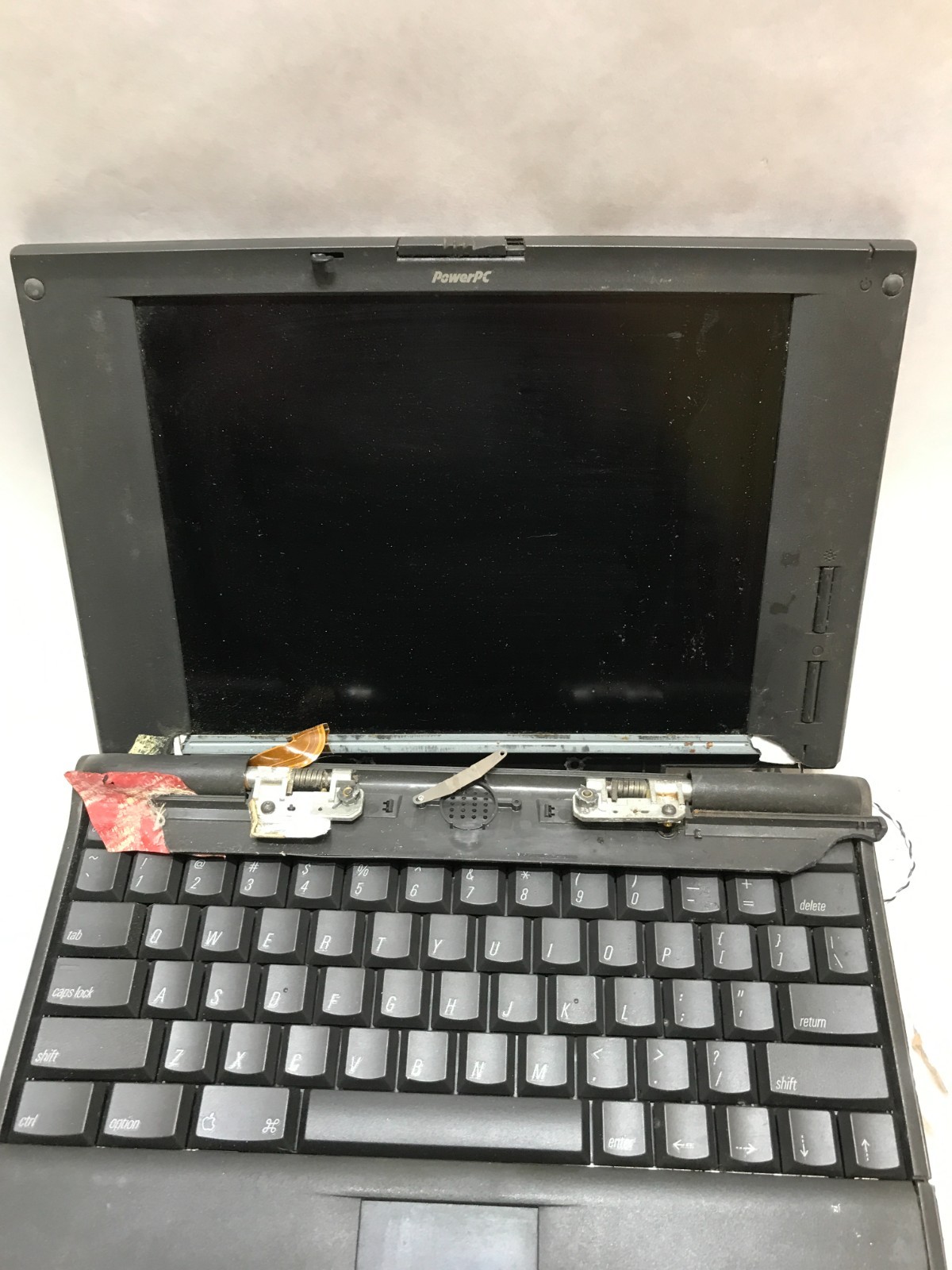 Vintage Apple PowerBook 3500 Series For Parts/Repair NO POWER SOLD AS IS!!! – DW