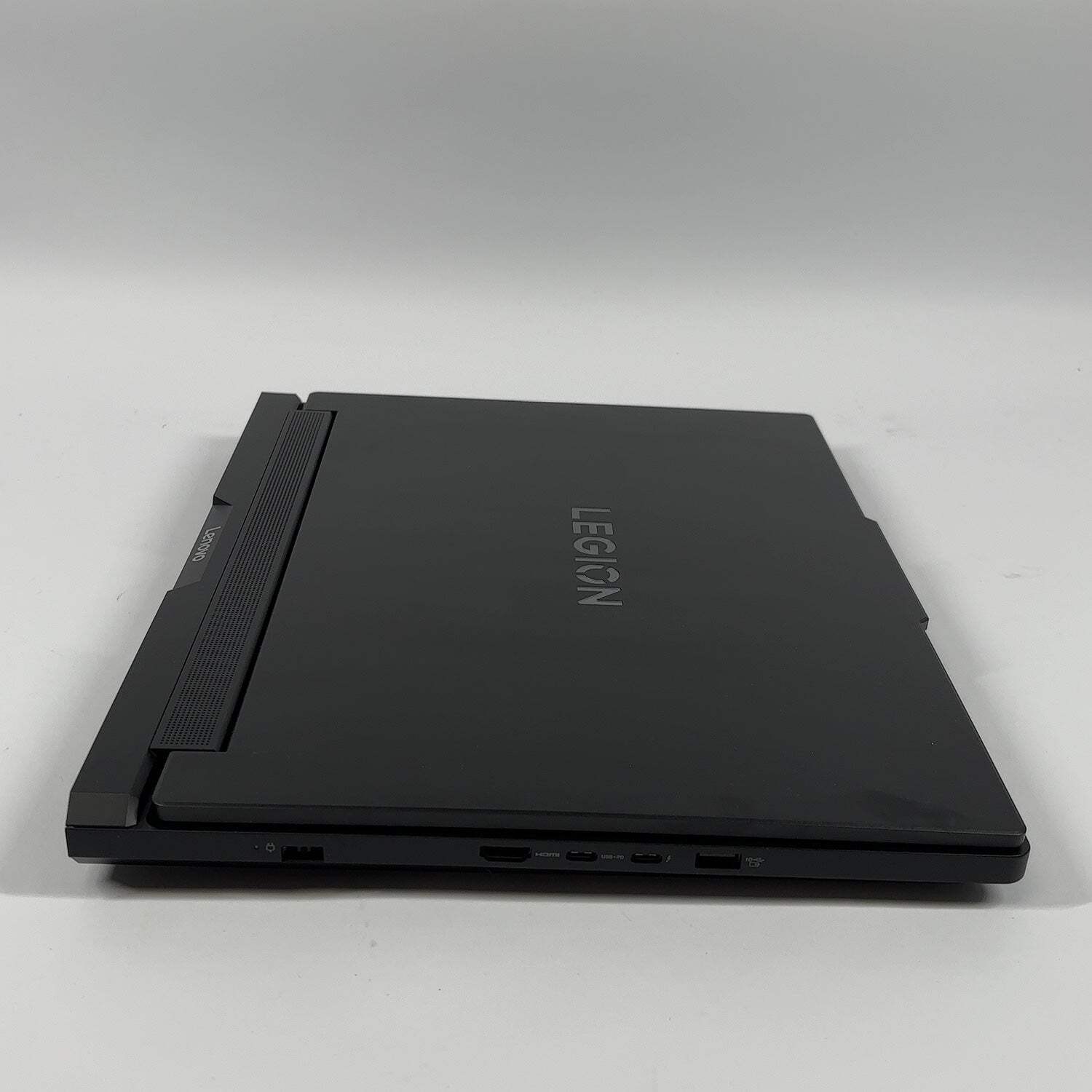 Lenovo Legion Pro 7 16IAX10H Core Ultra 9 275HX 2.7GHz 64GB RAM GeForce RTX 5090