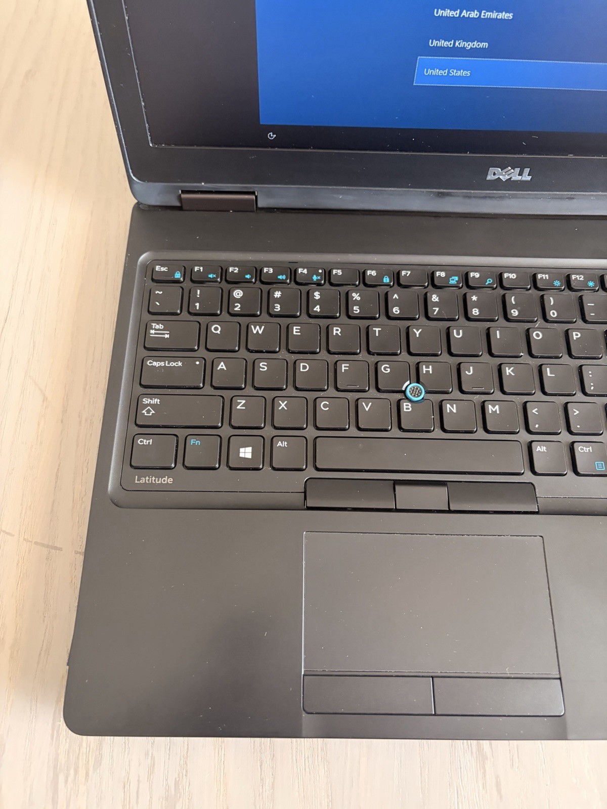 Dell Latitude 5580 HD 15.6” Laptop Intel i7-7600U, 8GB 512GB SSD NVIDIA 930MX V9