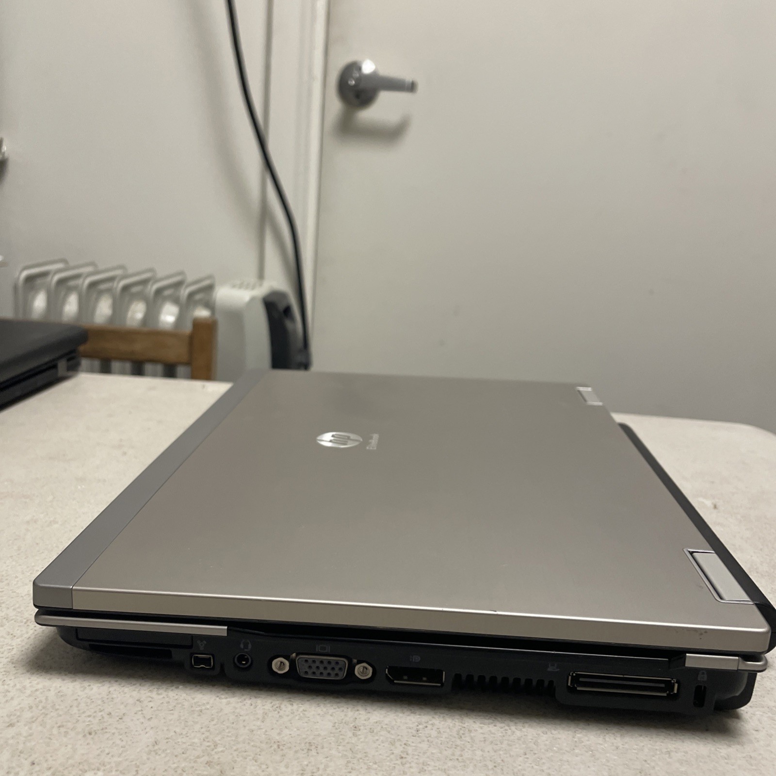HP Elitebook 2540p Laptop Intel i7-L640 2.13GHz 8gb RAM 256GB HDD