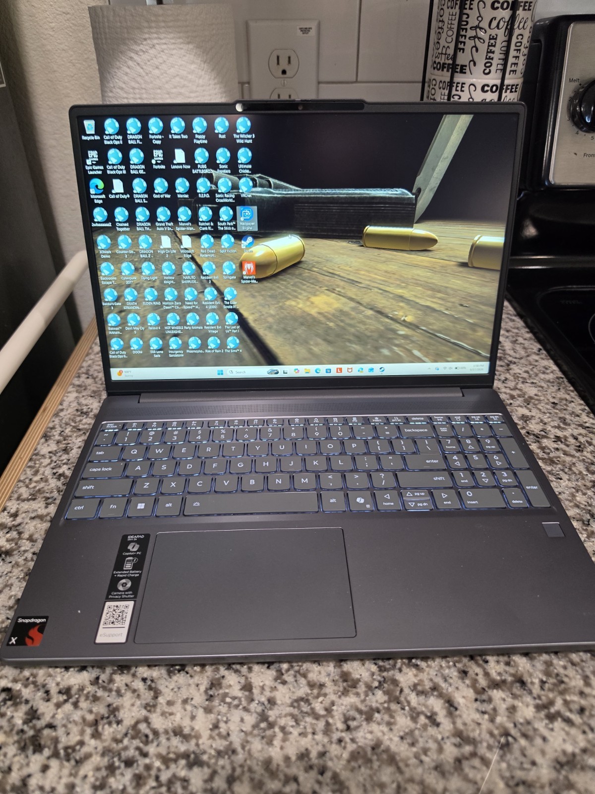 Lenovo IdeaPad Slim 3 15Q8X10 15.3″ Snapdragon X 2.9GHz 16GB RAM 256GB SSD