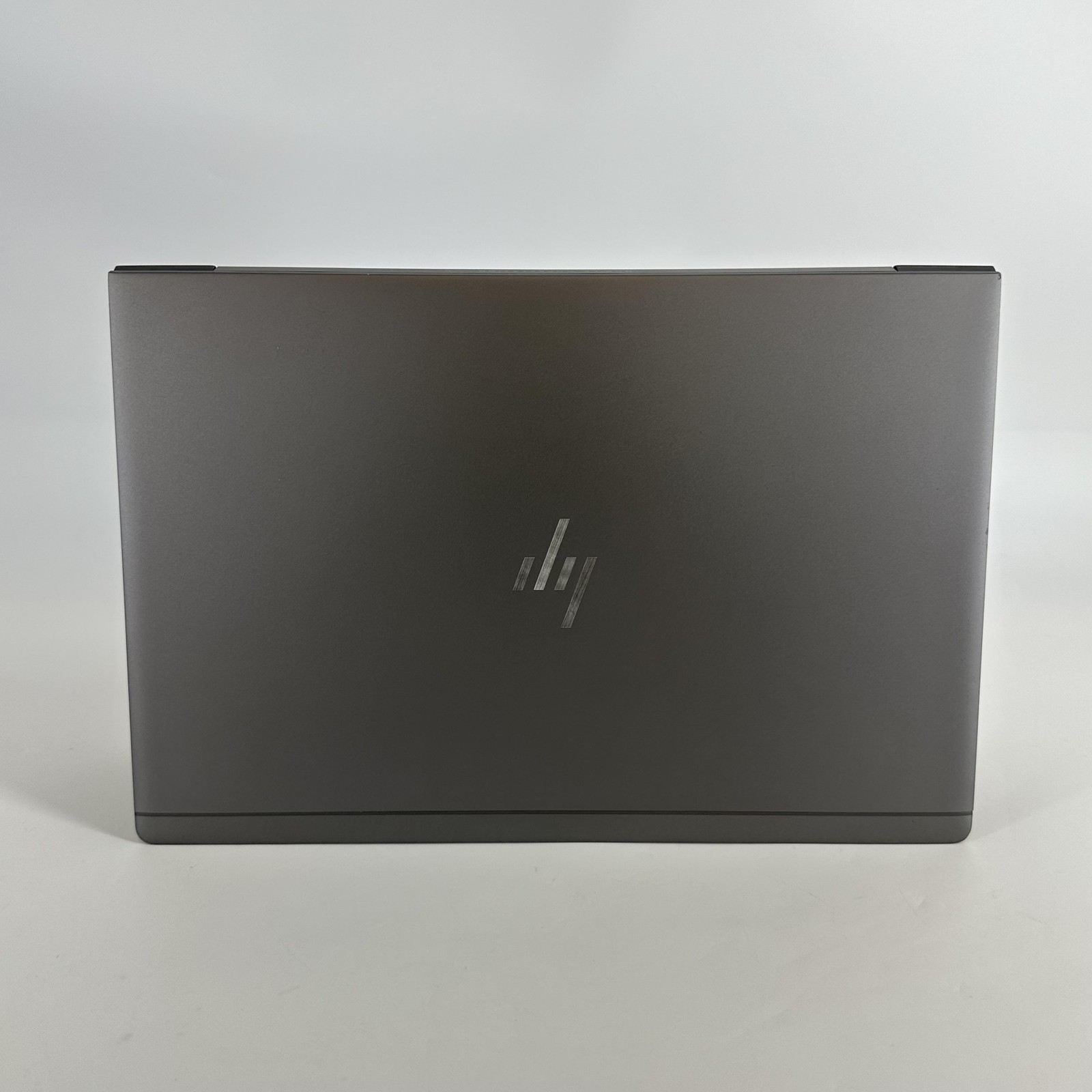 HP ZBook 15u G5 15.6 FHD i7-8650U 1.90GHz 16GB 512GB SSD AMD Radeon Pro WX 3100