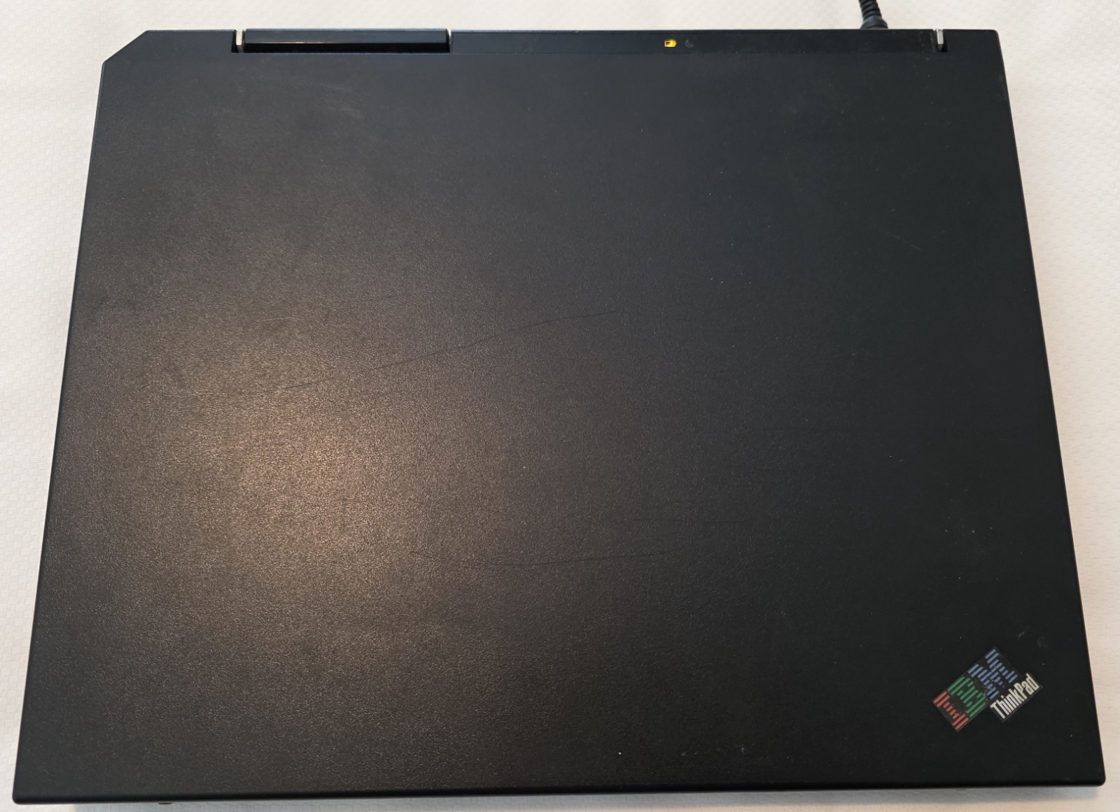 Vintage IBM ThinkPad R40 Windows XP Pro Factory Restore Pentium M Working