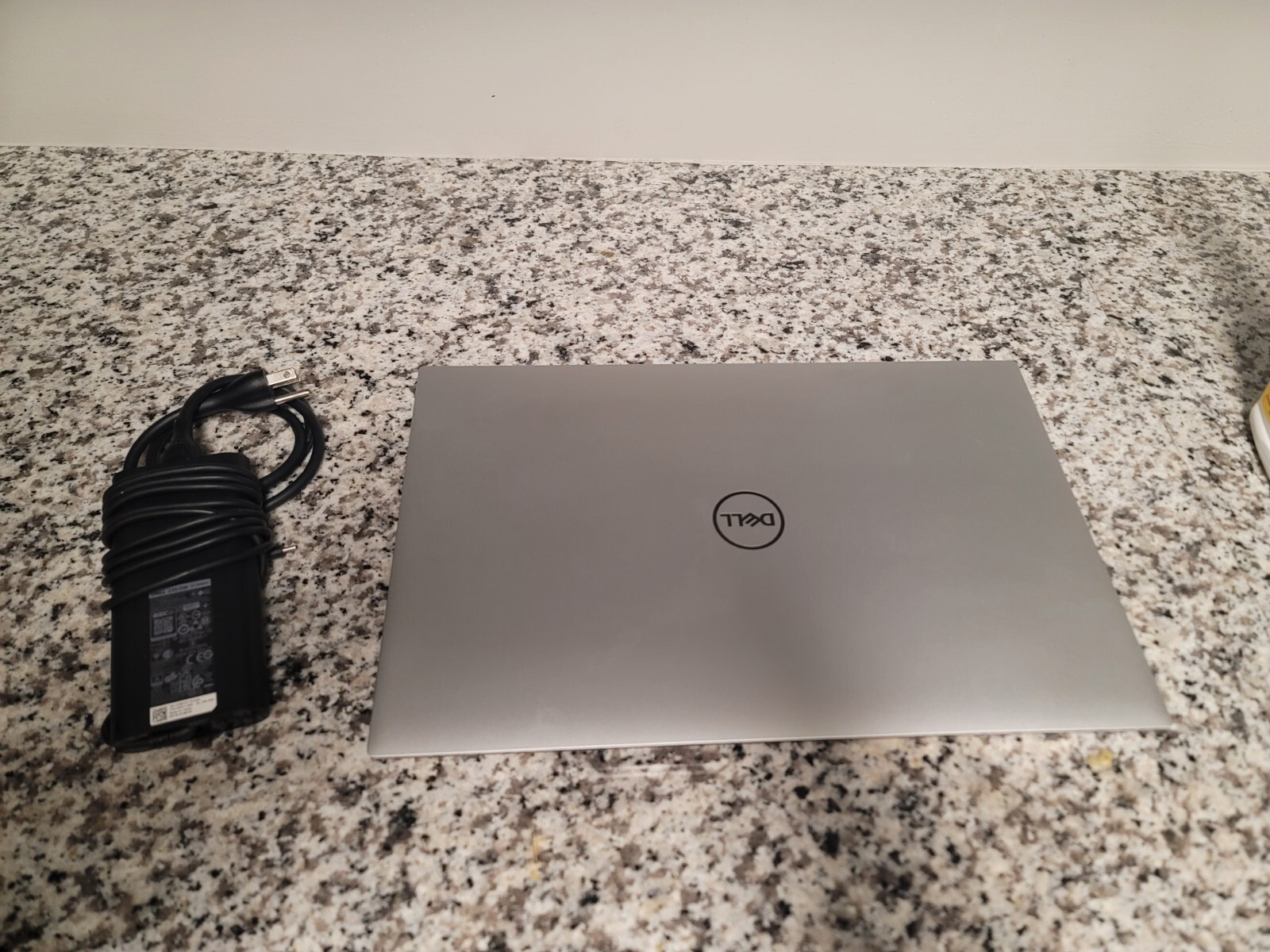 Dell XPS 17 9700 17″ Touch (Intel Core i7-10875H, 32GB RAM, 1TB SSD, GeForce RTX