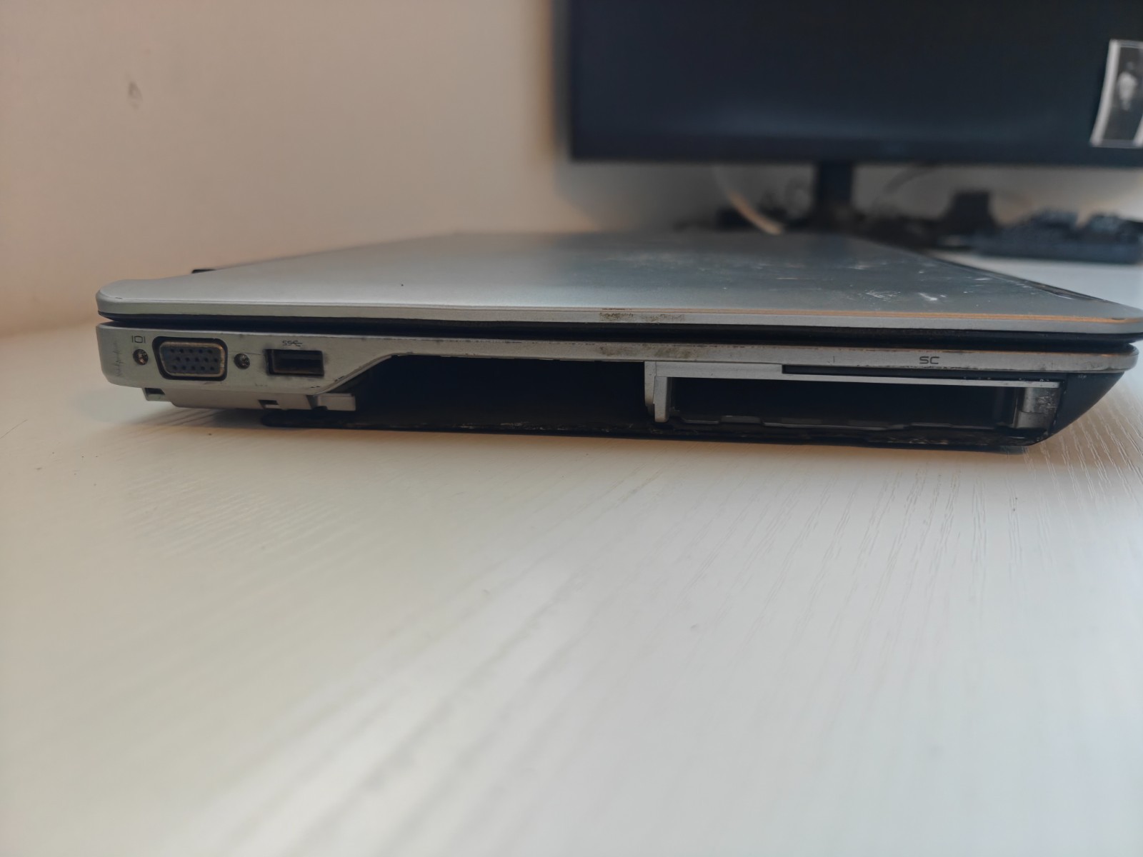 Dell Latitude E6440 i5-4310 8GB Dual Channel DDR3L AMD Radeon HD 8690M Graphics