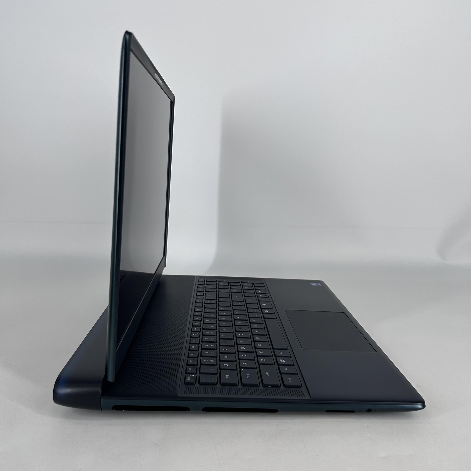 Dell Alienware 18 Area-51 144Hz QHD+ 2.7GHz Ultra 9 275HX 64GB 2TB RTX 5090 Good