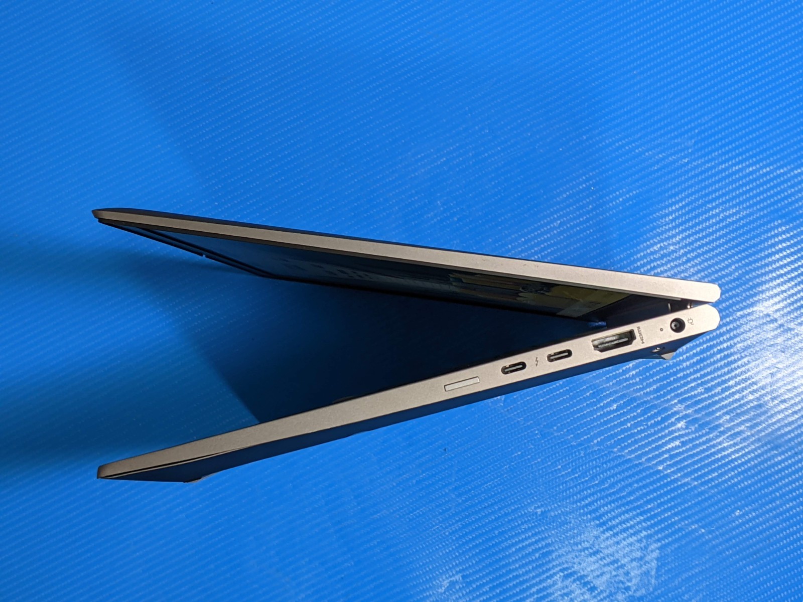 HP ZBook Firefly G8 14″ FHD i7-1185G7 3GHz 16GB 512GB SSD NVIDIA T500 W11Pro +PA