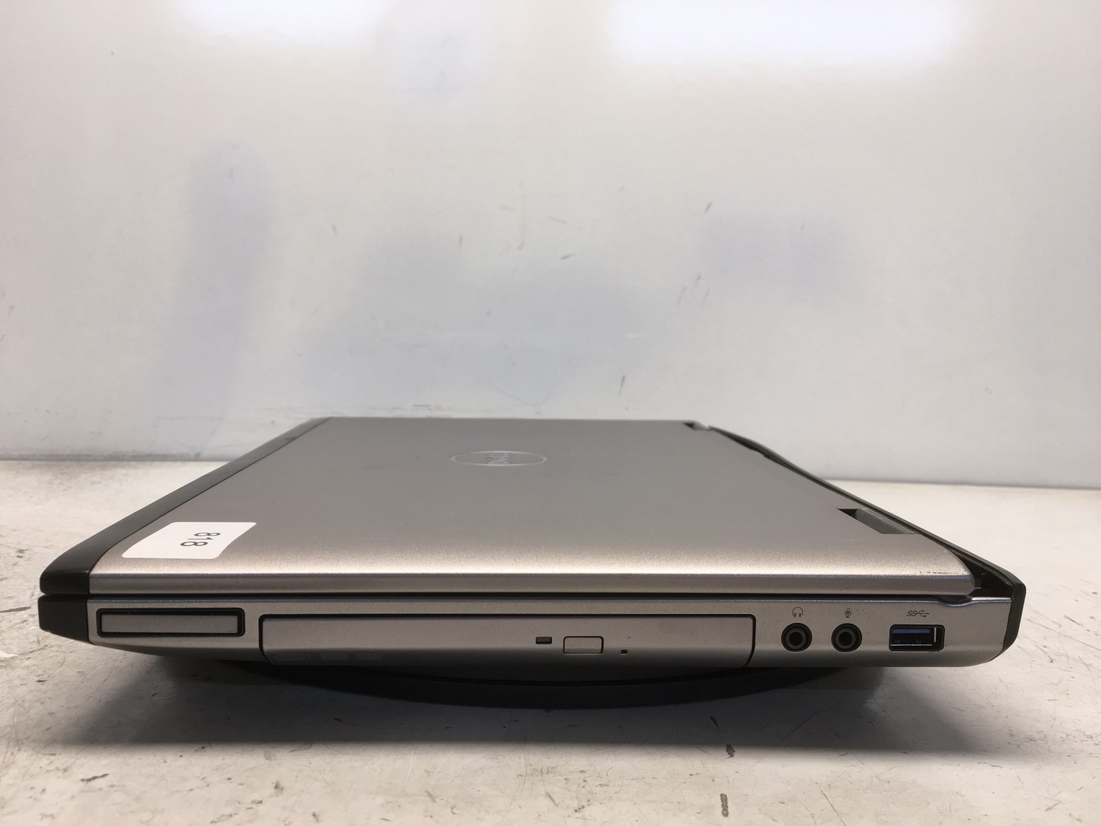 Dell Vostro 3555 AMD A6-3400M 1400MHz 4 GB NO HDD No Batt