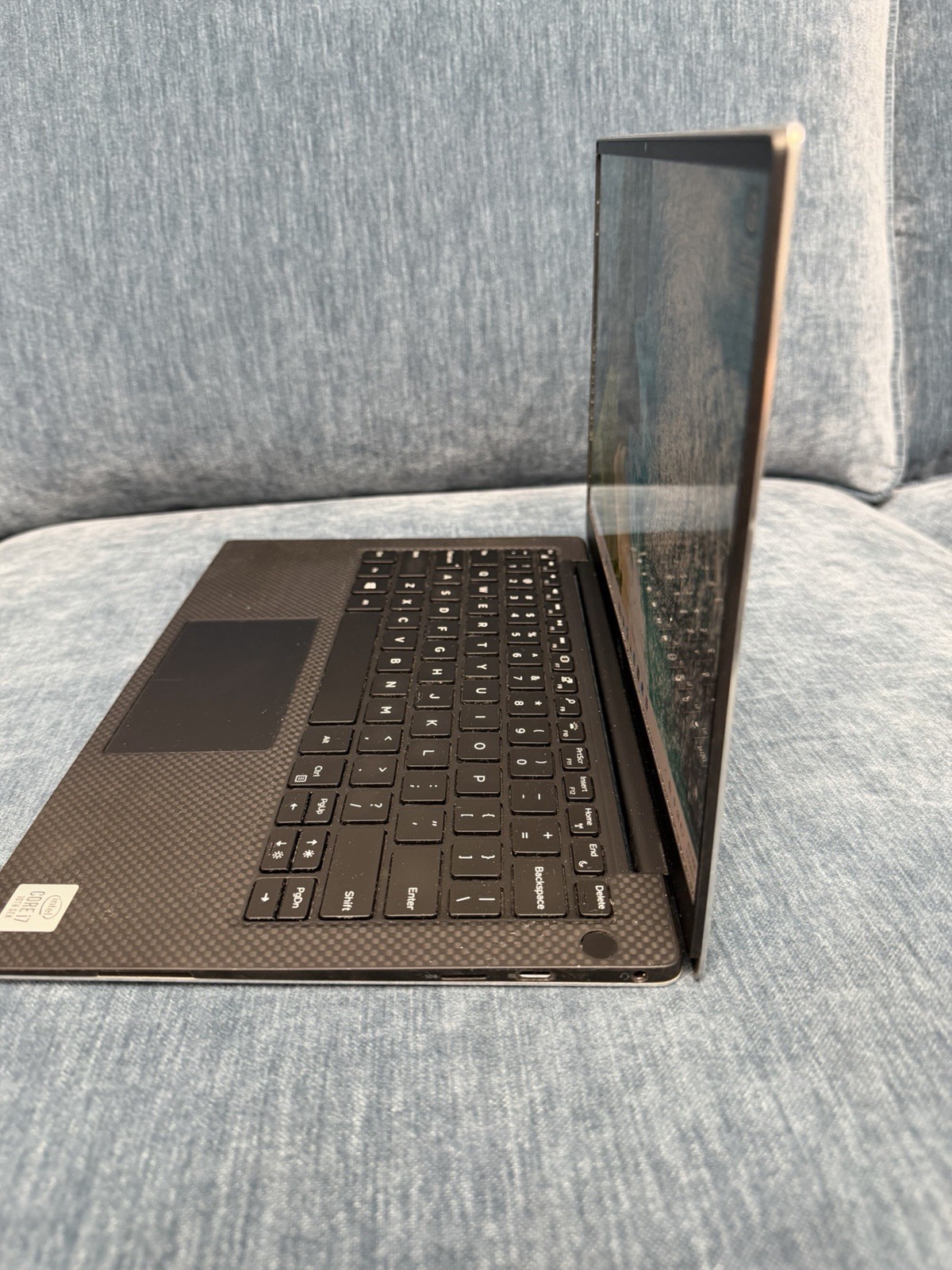 Dell XPS 13 7390 13.4 inch (512GB NVMe Core i7 10th Gen., 1.10GHz, 16GB Read!