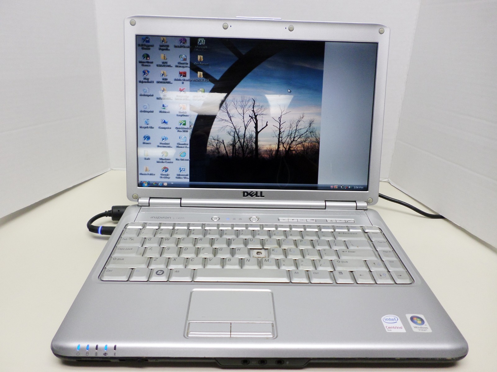 Retro Dell Inspiron 1420 Intel Core 2 Duo 1.8GHz 2GB RAM 160GB HD Windows Vista