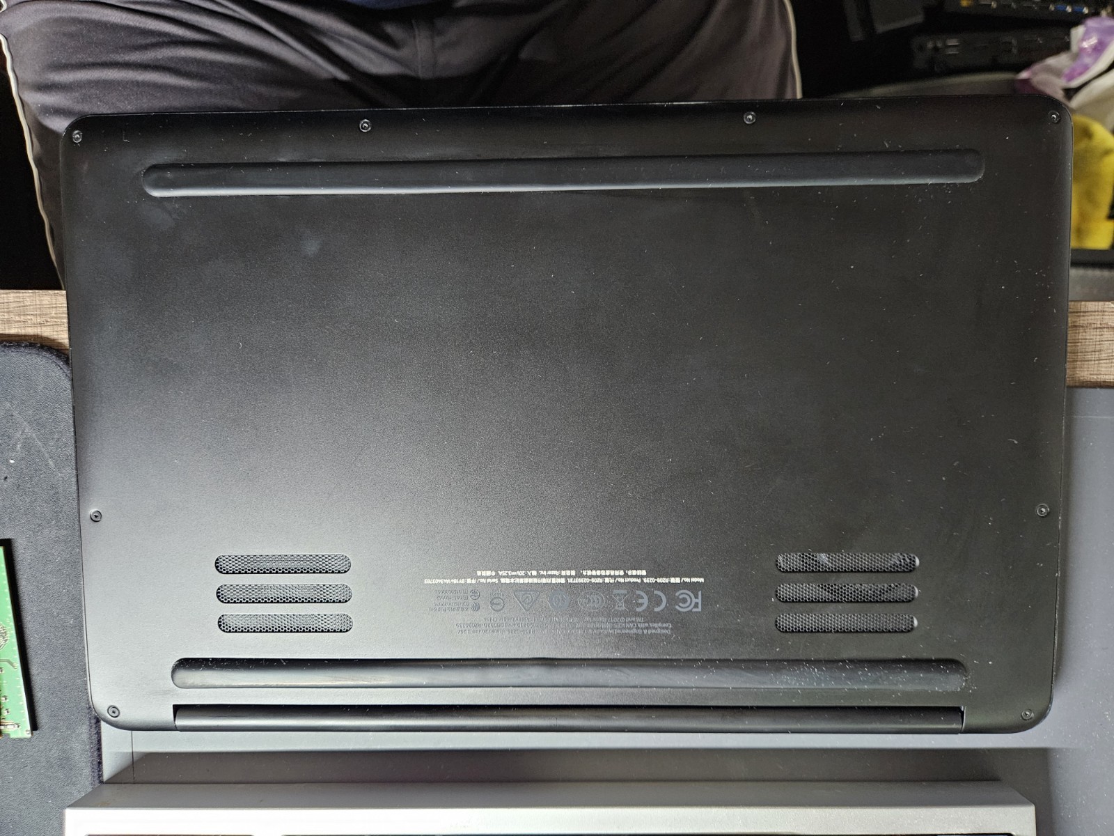 Razer Blade Stealth 13 QHD+ TOUCH i7-8550U 1.80GHz 16GB No SSD Excellent