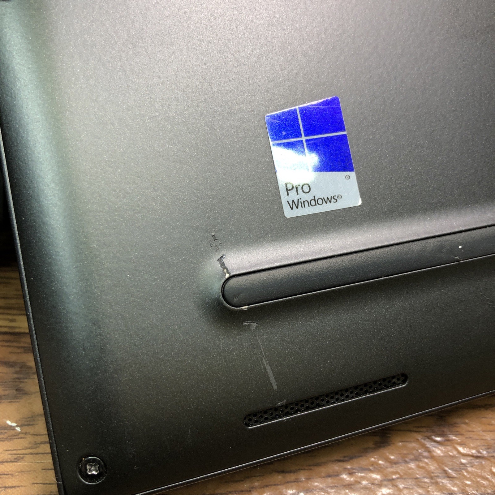 Dell Latitude 7480 14” Core i7-7600U 2.8GHz 512GB SSD 16GB RAM DDR4 – No OS