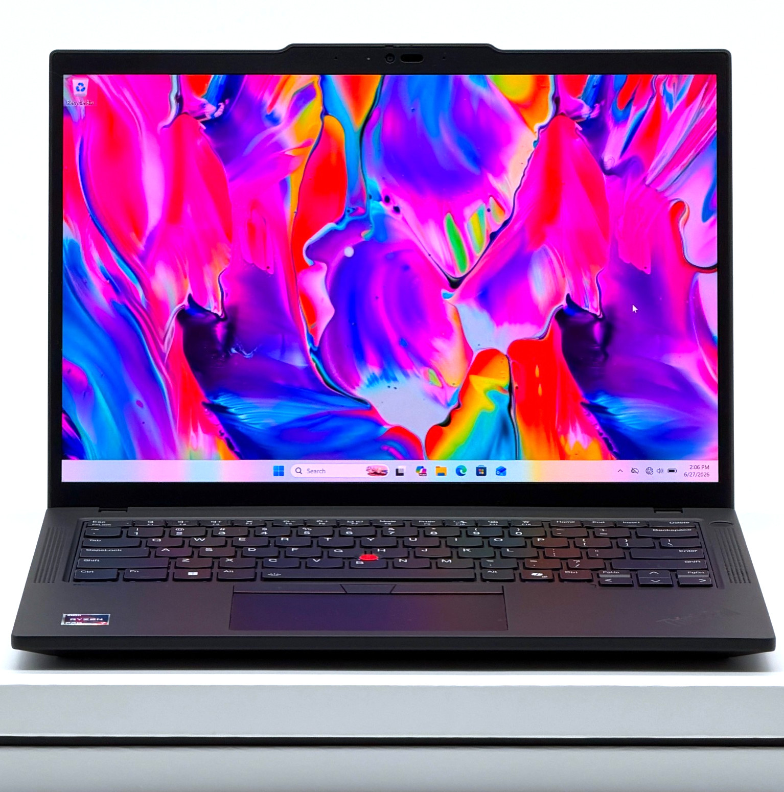 EXCELLENT ThinkPad P14s Gen 5 2.8K OLED Ryzen 7 8840HS – 64GB RAM – 1TB Win11Pro