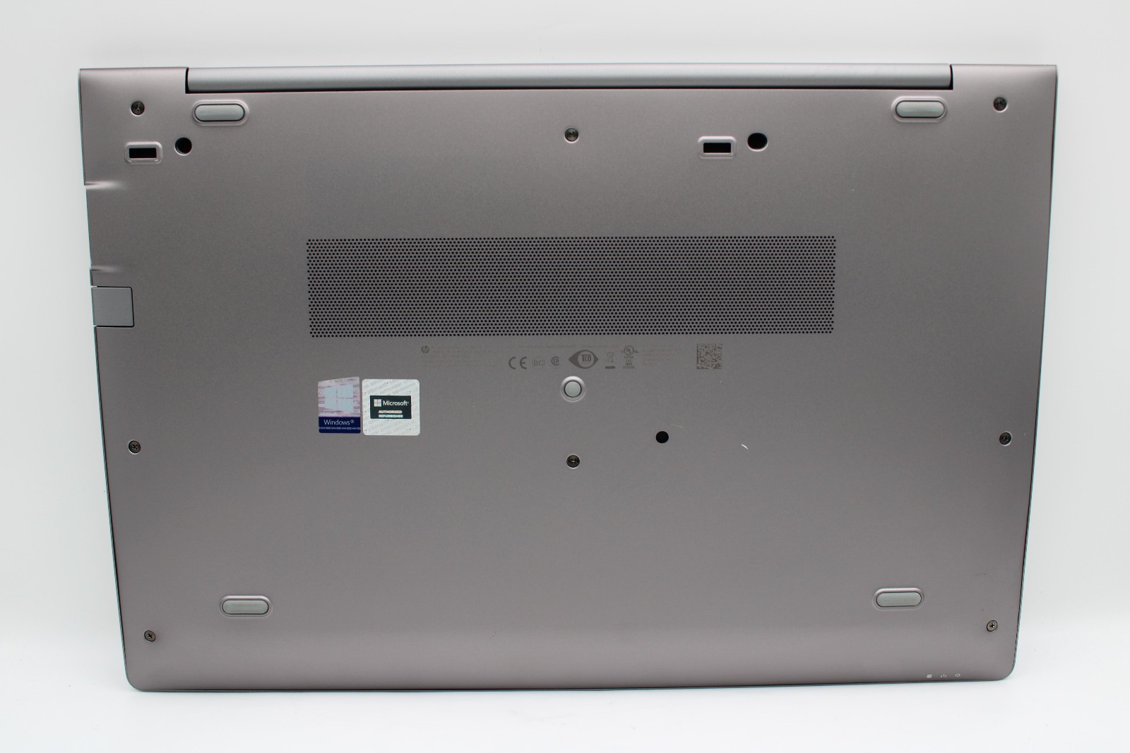 HP ZBook 15u G5 i7-8550U @ 1.8 GHz 16GB RAM 512GB SSD Radeon WX 3100 Win 11 Home