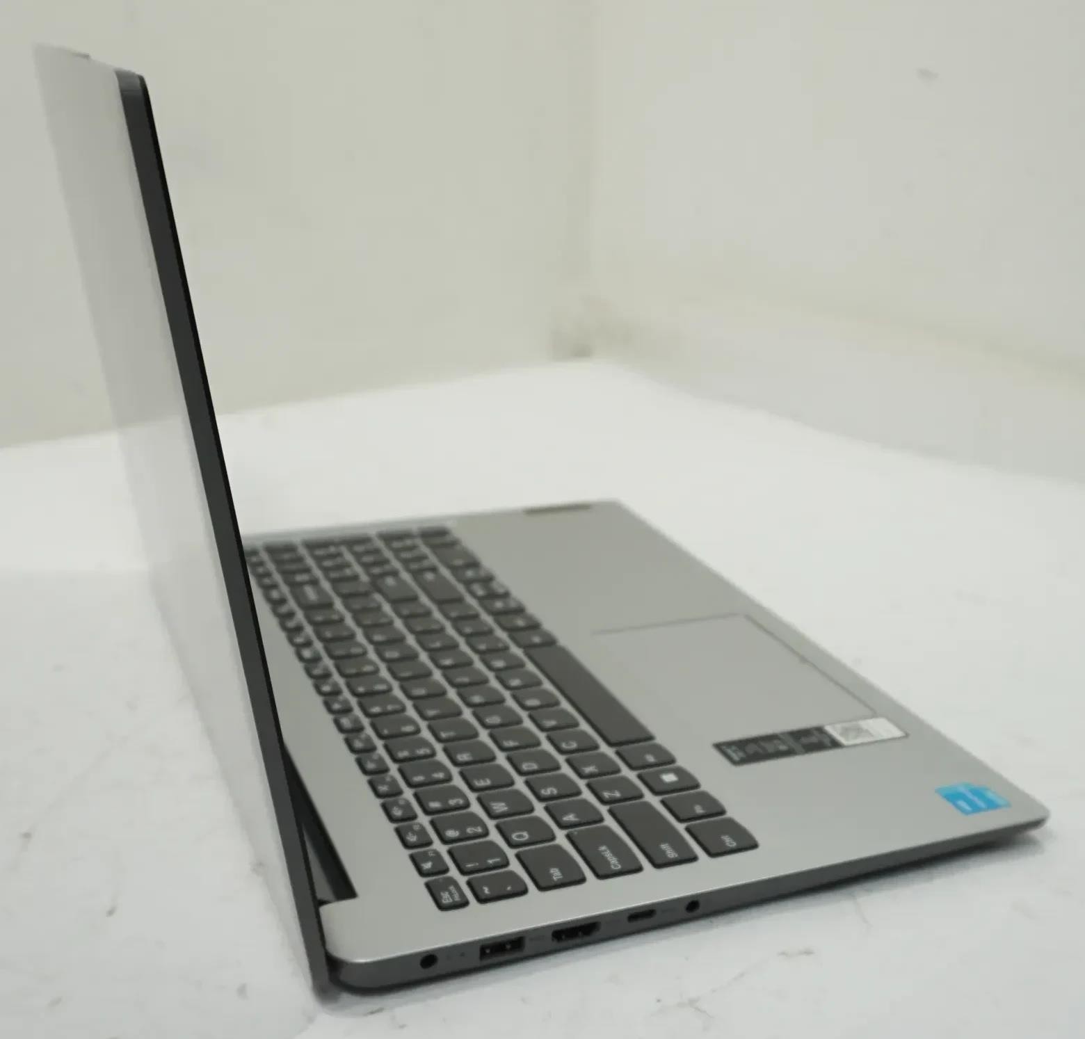 Lenovo 82LX IdeaPad 1 15.6″ FHD Intel Pentium Silver N6000 1.10GHz 4GB 128GB