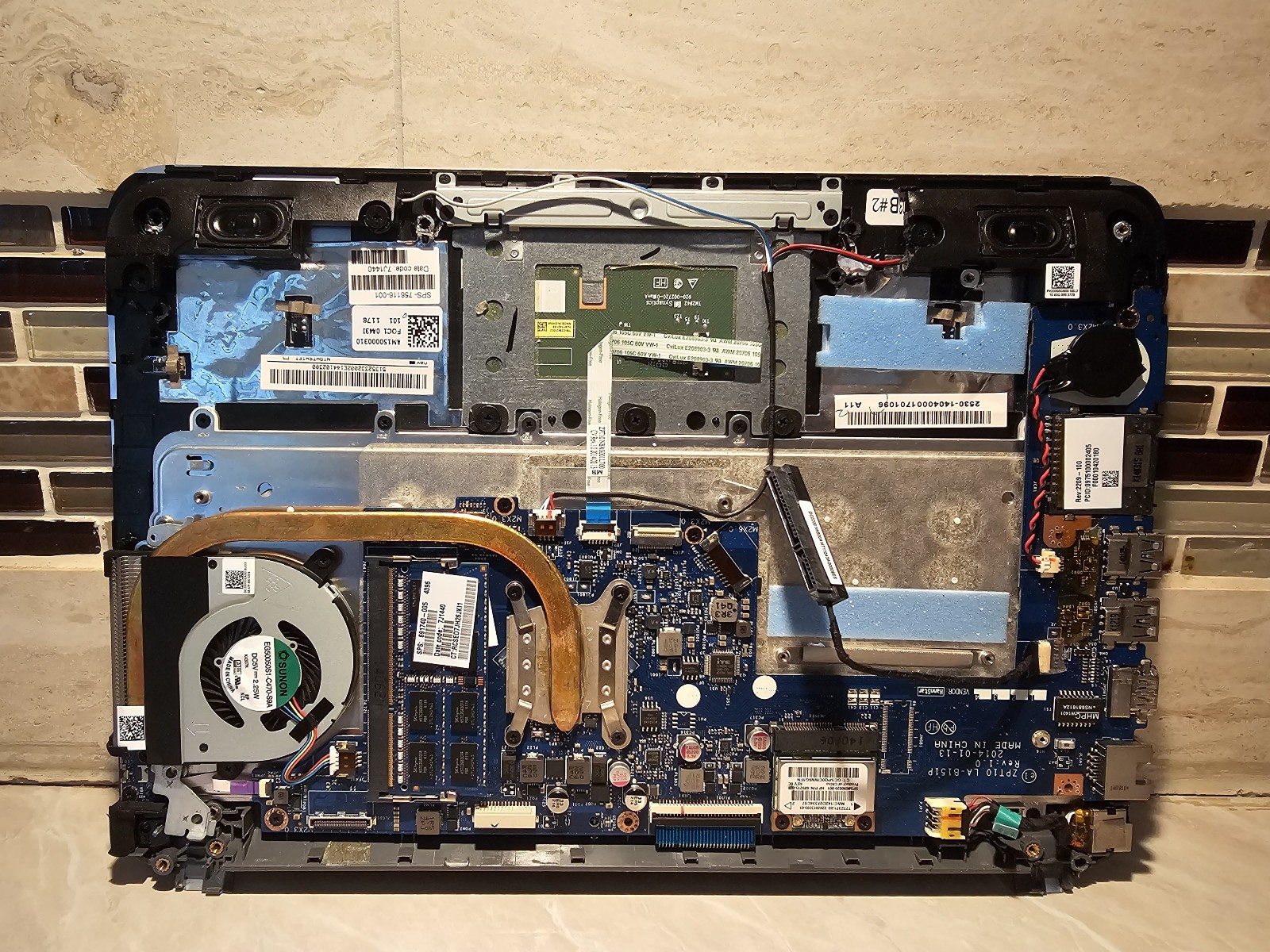 HP Pavilion 11-n010dx | N3540 2.16 Ghz | 4GB Ram | No HDD/BAT/SCRN/PWR ADPT