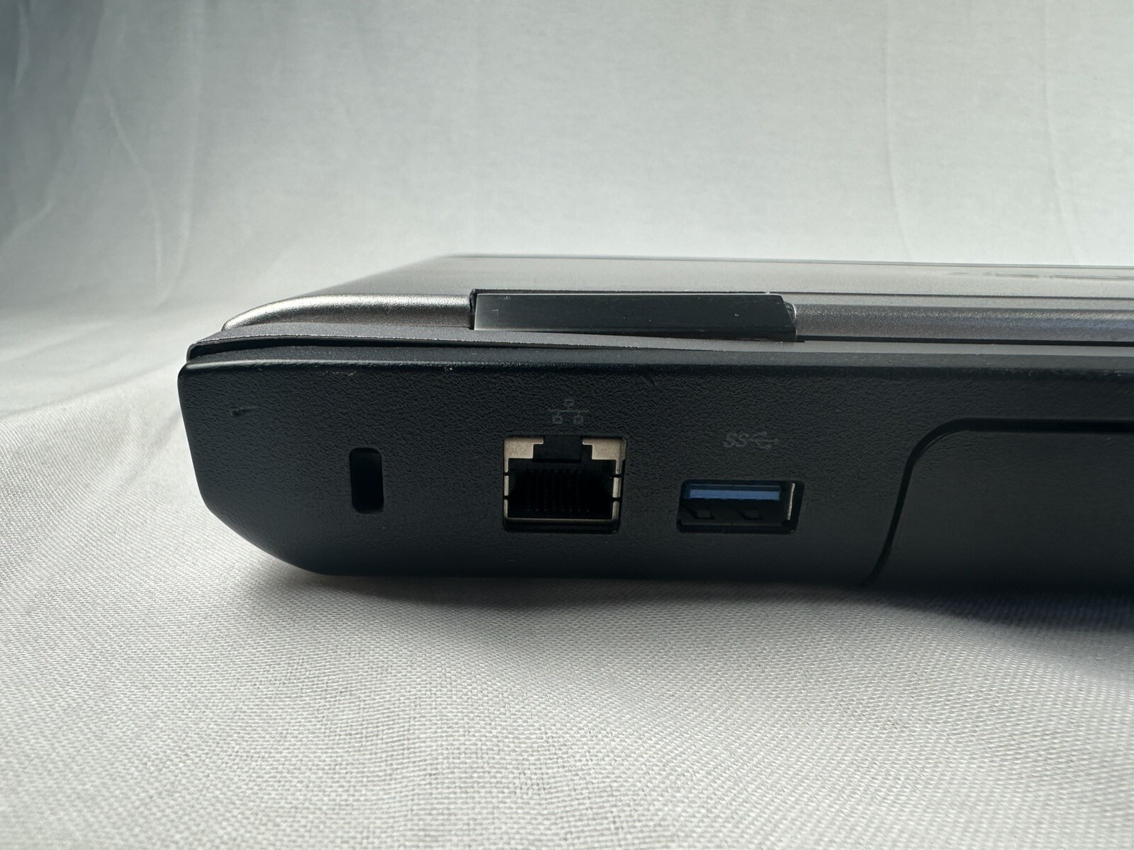 Dell Vostro 3550 – 15.6” i5-2450M 2.50GHz, 4GB RAM, 320GB HDD, Win 7 – Read Desp