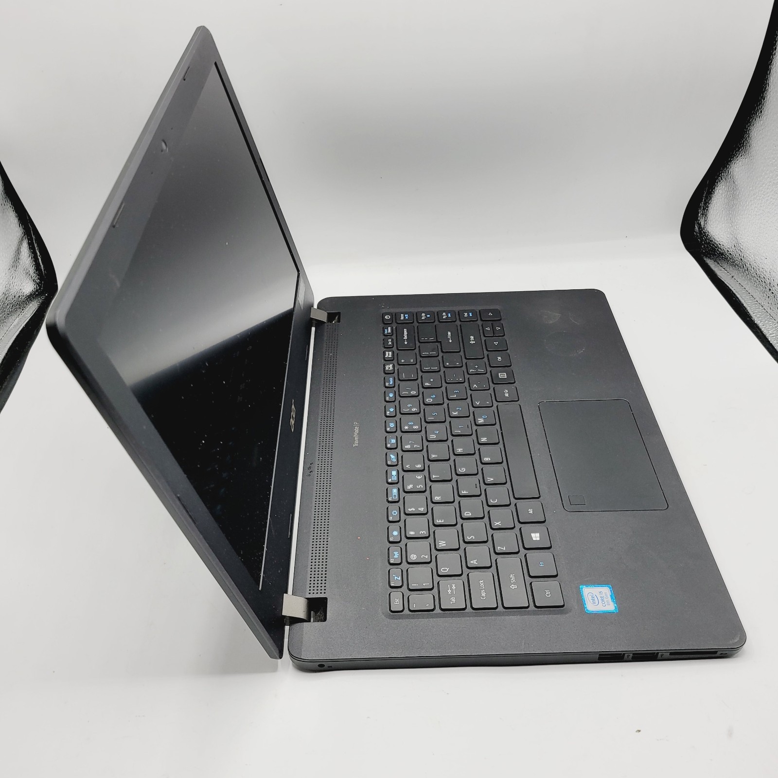 Acer TravelMate P214 Core i5 8th Gen No RAM No HDD 15.6″ FOR PARTS