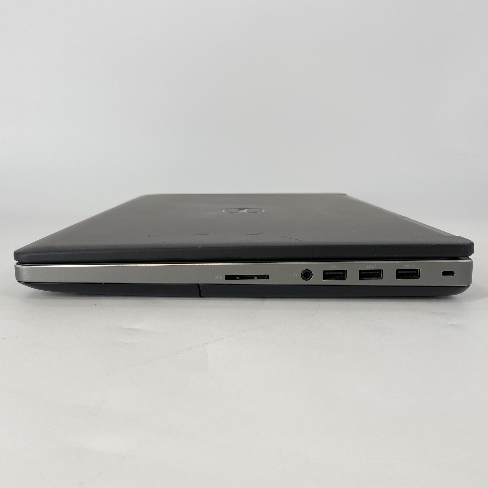 Dell Precision 7510 15 FHD i7-6820HQ 2.70GHz 16GB 512GB Quadro M1000M LCD BLEED