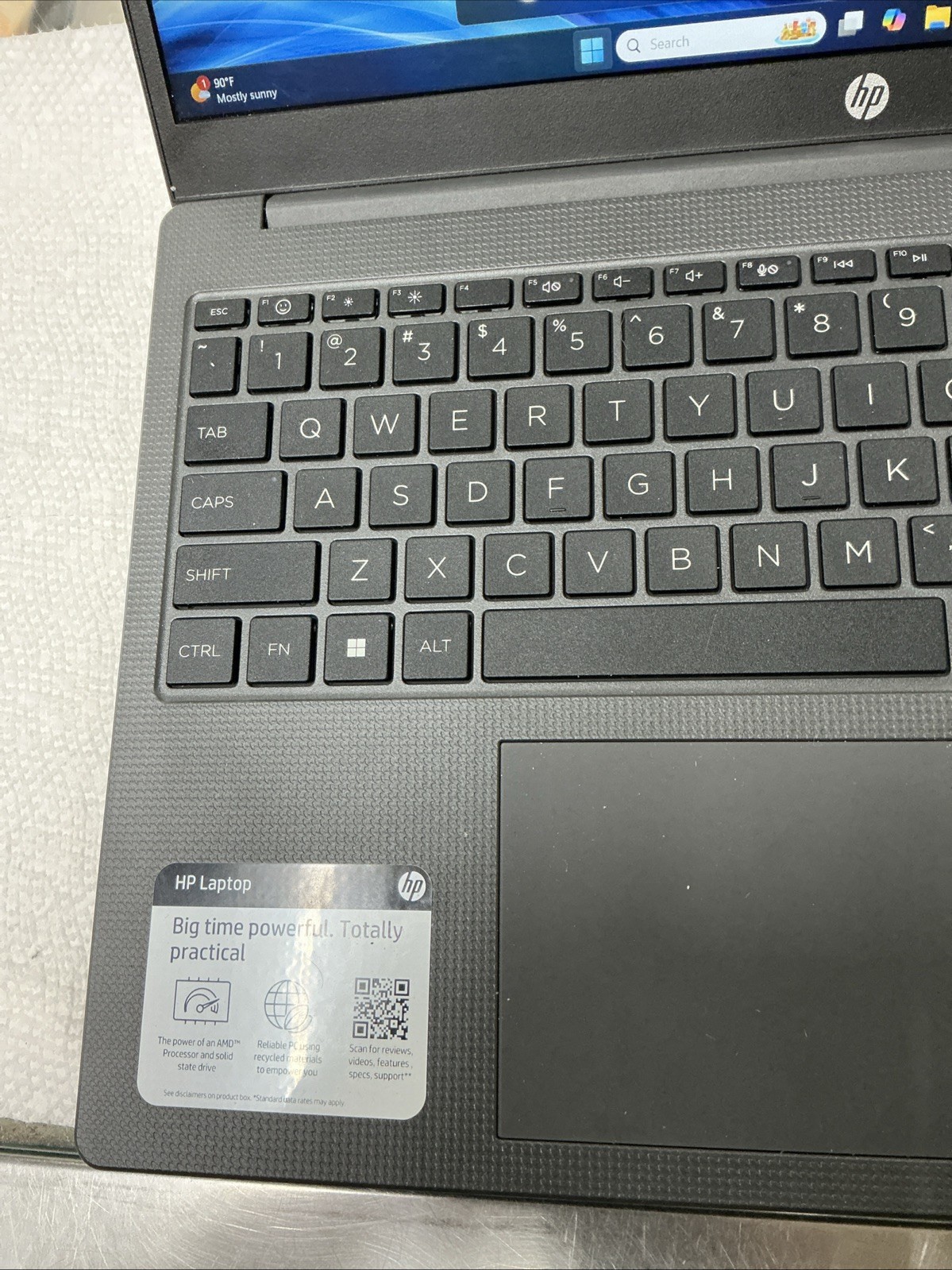 HP 15-fc0204nr 15.6″ Touchscreen Notebook Ryzen 7 5825U – 16GB 512GB Win 11 Home