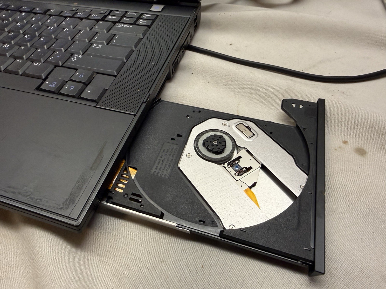 Dell Latitude E6500 Laptop Computer – Powers On ~ For Parts/Repair AS IS
