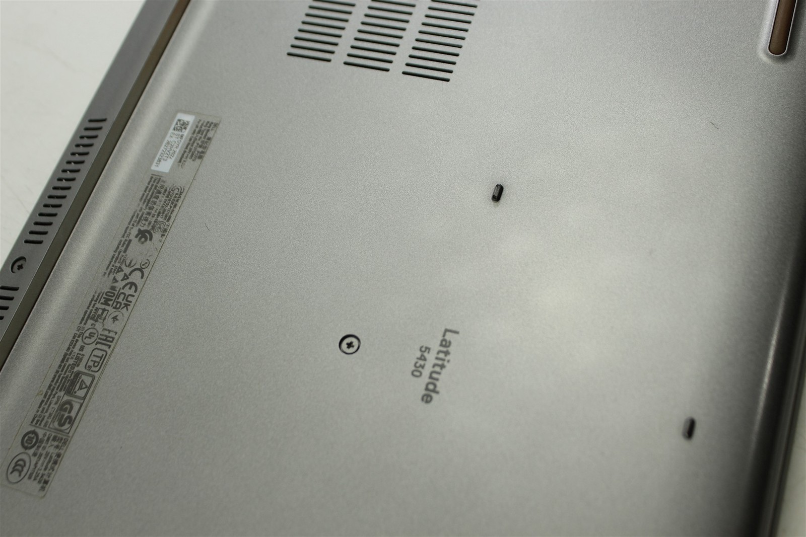 Dell Latitude 5430 14″ FHD Touch i5-1245U 3.3GHz 256GB SSD 16GB RAM W11P