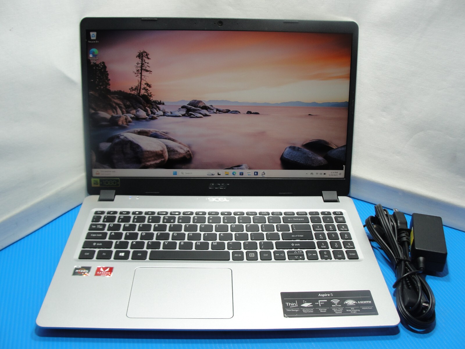 Acer Aspire 5 A515-43 15.6” FHD AMD Ryzen 3 3200U 2.6GHz 4GB 128GB SSD+Charger