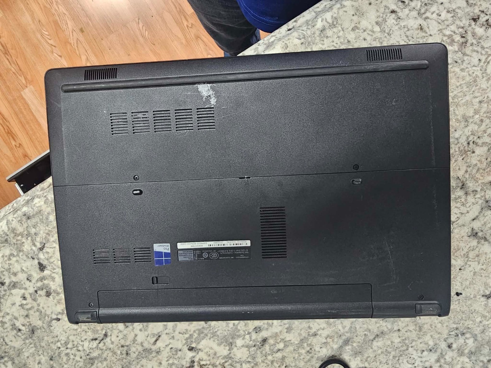 Dell Latitude 3560 i5-5200U@2.2GHz 4GB DDR3 500GB WiFi BT – Powers/Posts