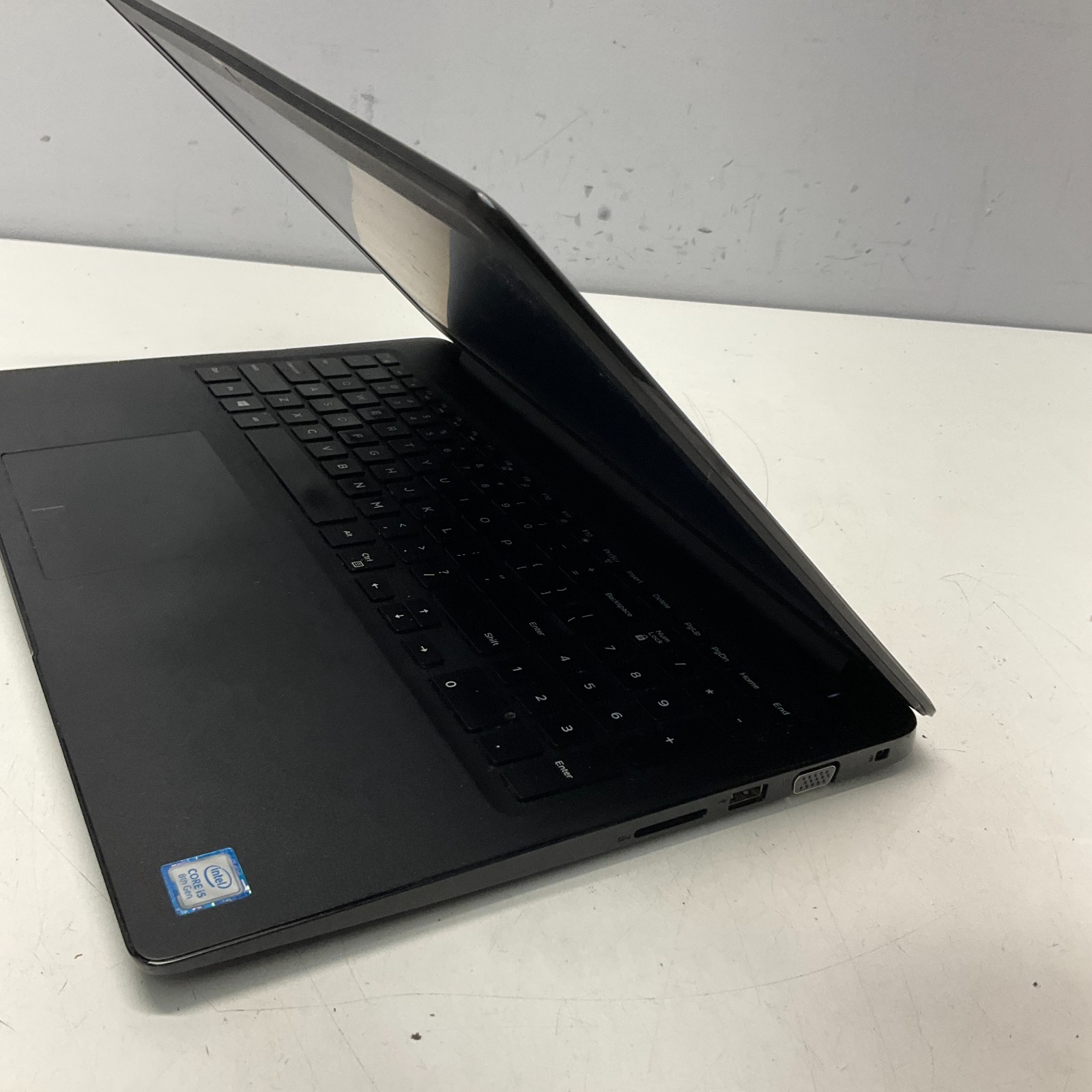 DELL LATITUDE 3500 15.6″ Intel Core i5-8265U 1.60GHz 8GB RAM 128GB SSD Win 11