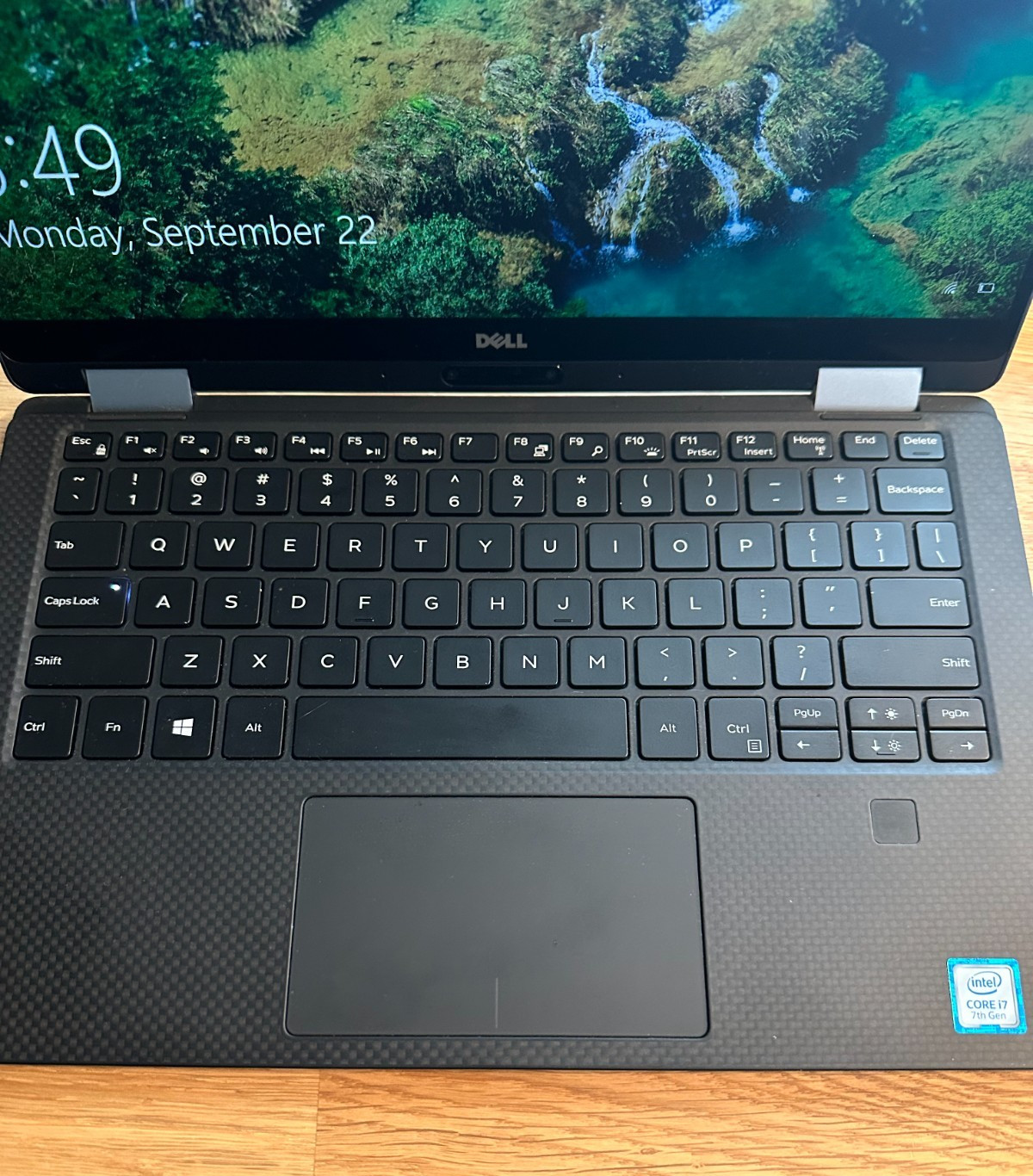 Dell XPS 13 9365 Touch Intel Core i7-7Y75 1.3GHz 16 GB RAM 256 GB SSD Win 10 Pro