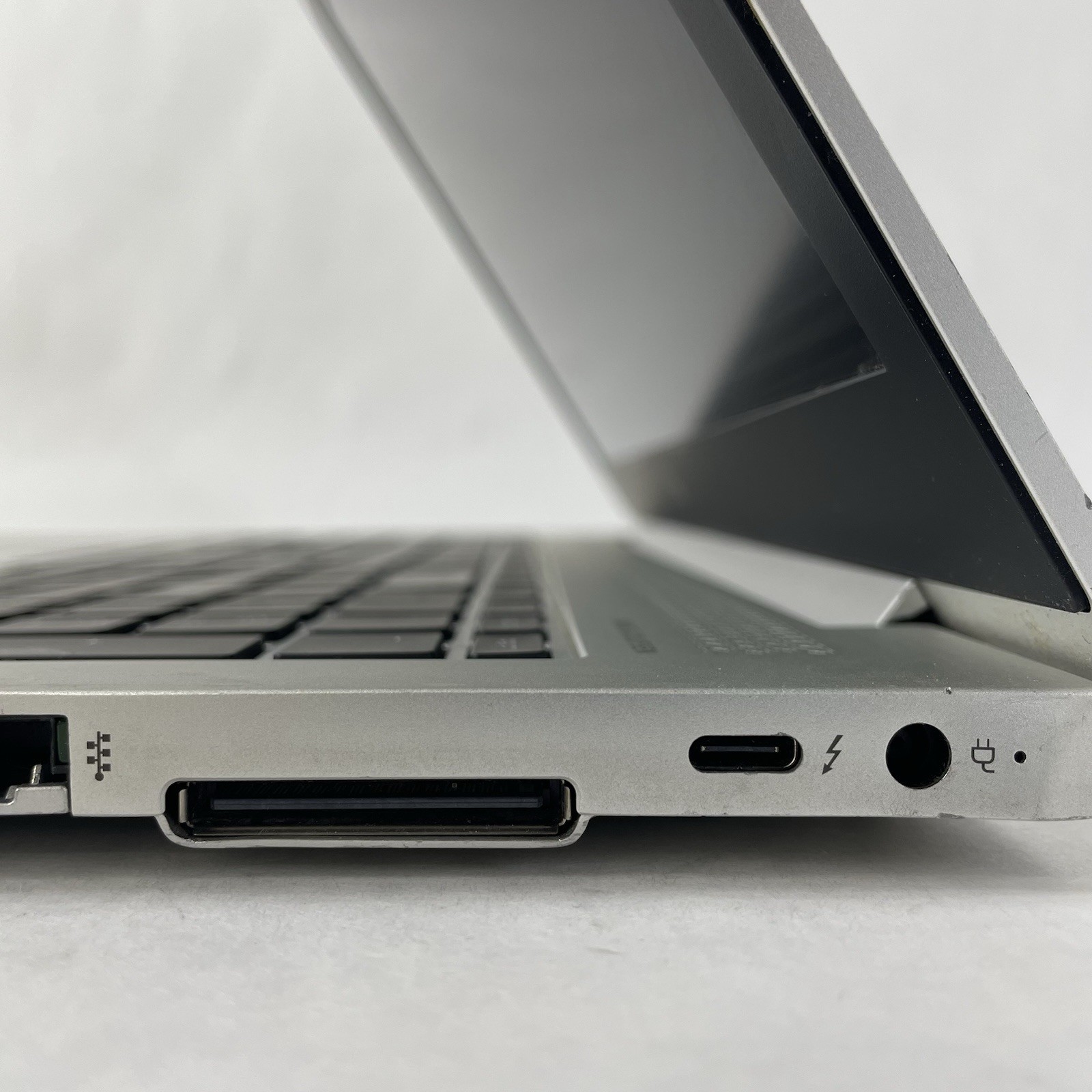 HP EliteBook 850 G6 15.6″ i5-8365U 1.60 GHz 8 GB RAM No SSD/OS/AC – Dent