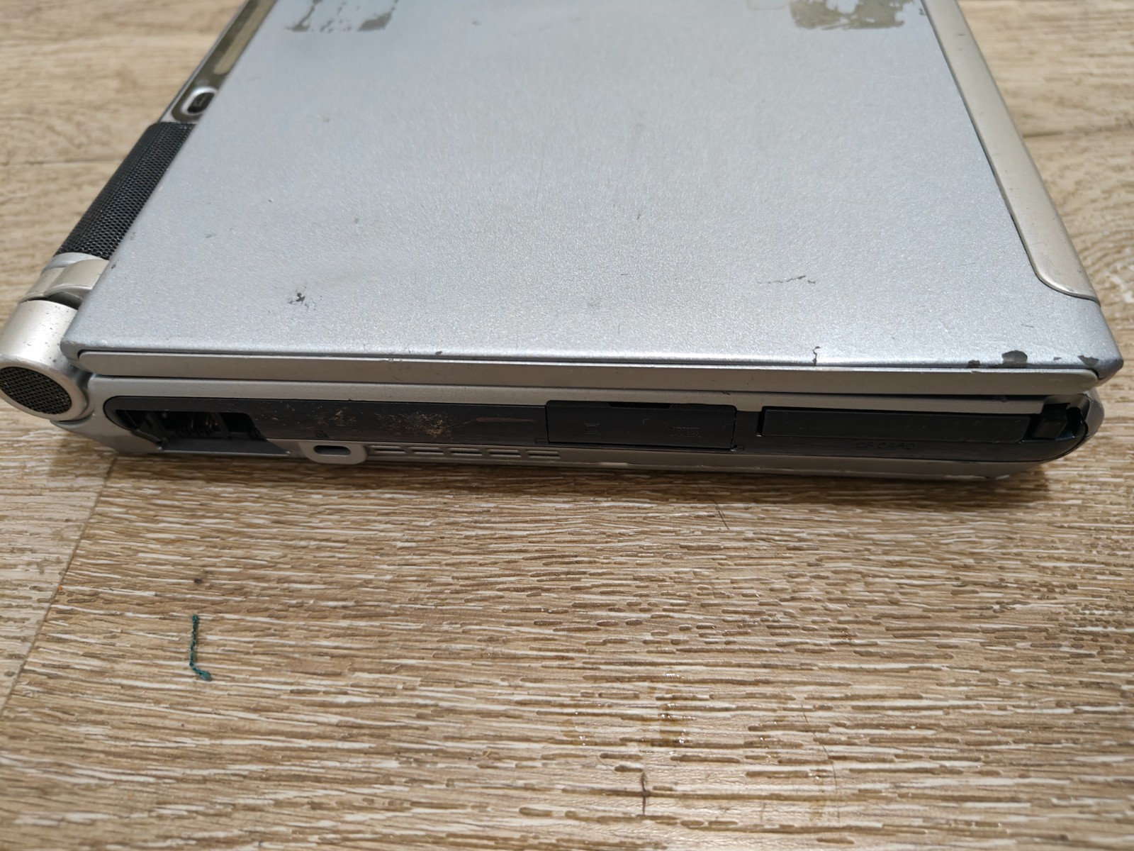 fujitsu lifebook P5010D
