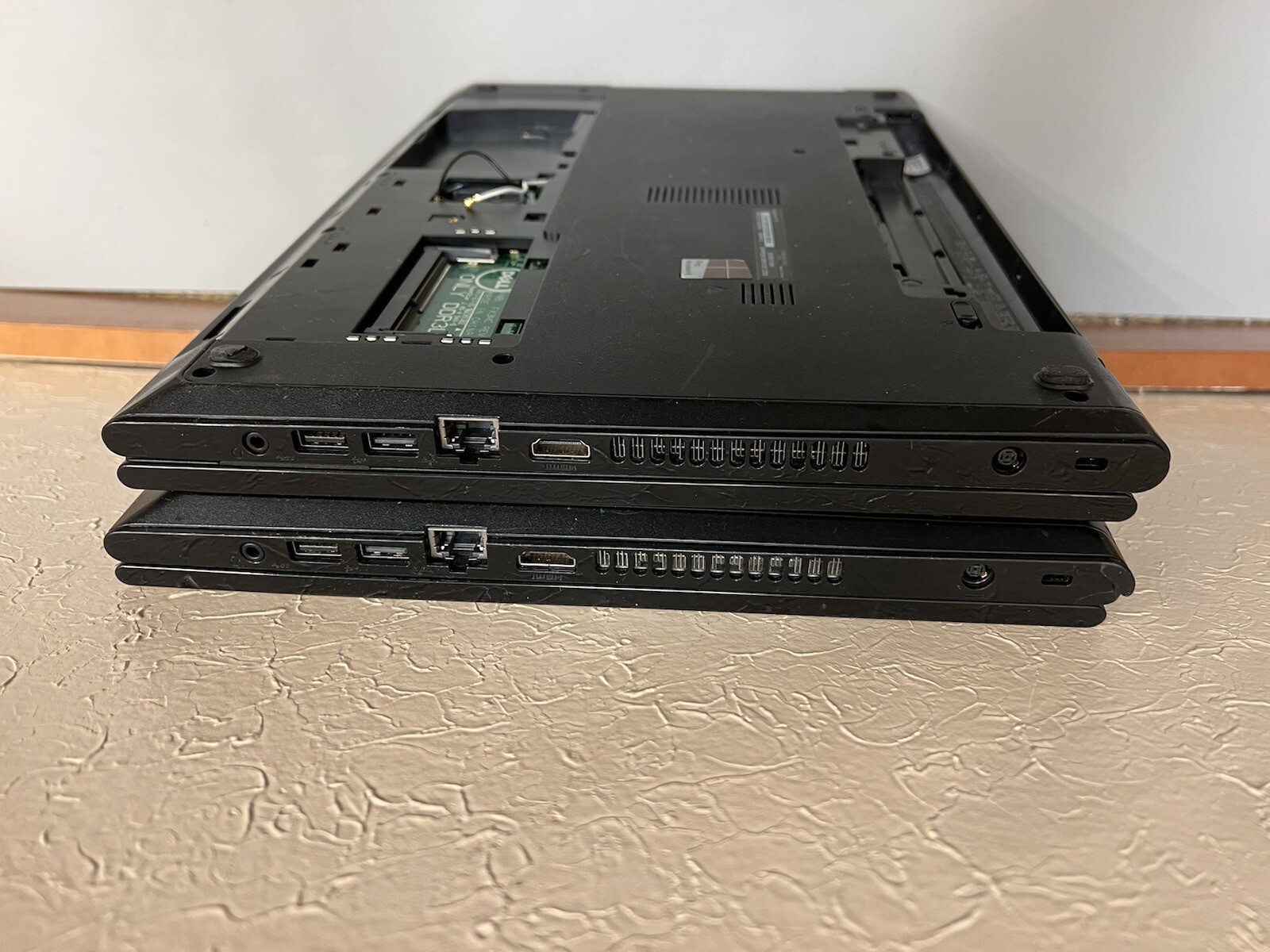 Lot of 2 DELL Inspiron 3542 Intel Core i3/Pentium 0GB RAM 0GB HDD For PARTS