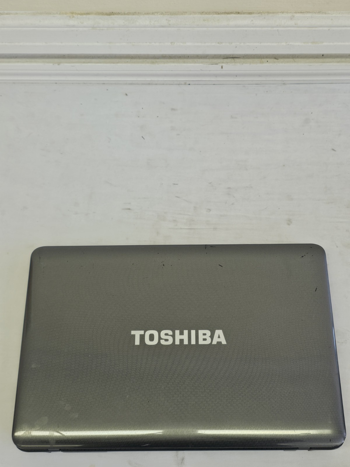 Toshiba Satellite L655-S5150 Laptop – Intel Pentium P6200 – NO BATT NO OS READ