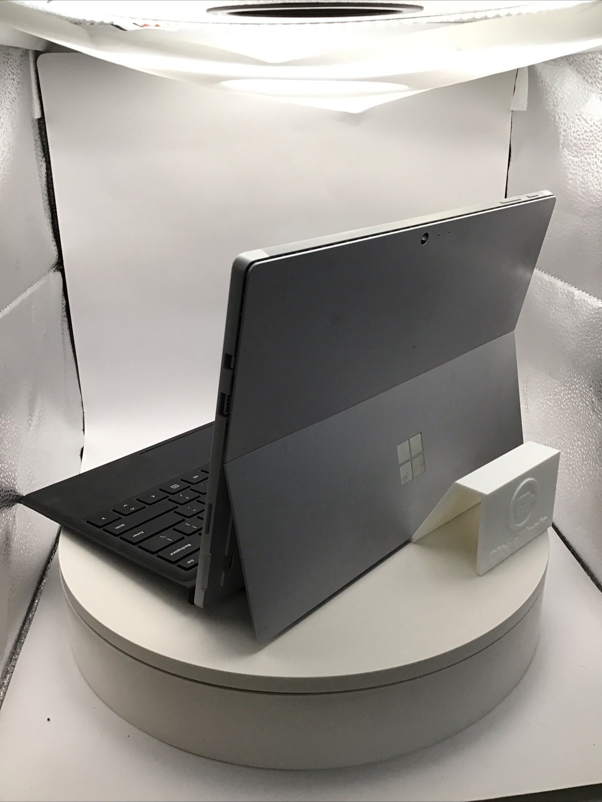 Microsoft Surface P6 12.3″ 1796 Laptop i5-8250U 8GB RAM 256GB SSD W11P SCREEN RD