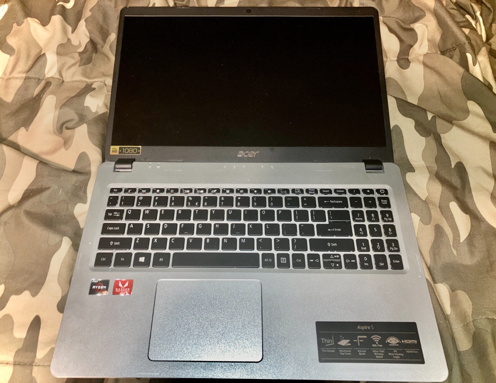 Acer Aspire 5 A515-43-R19L (128 GB SSD, AMD Ryzen 3200U, 2.6GHz, 4GB RAM) Laptop