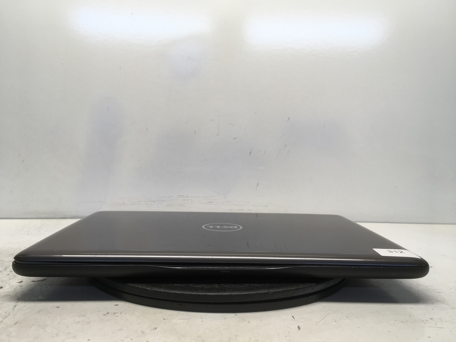 Dell Inspiron 15 5567 Intel i5-7200U 2.5GHz 8 GB NO HDD No Batt